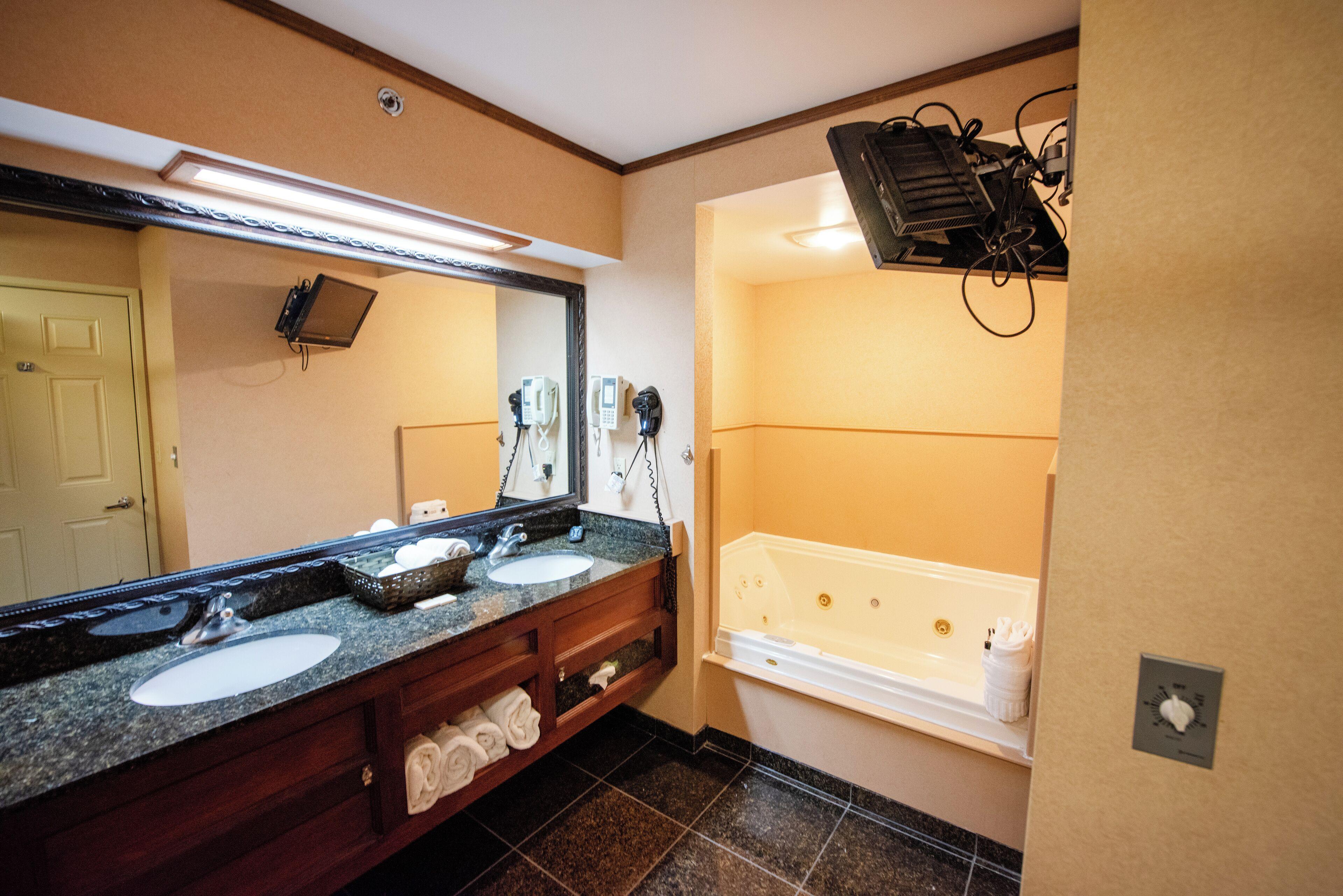 King Room Spa Bath