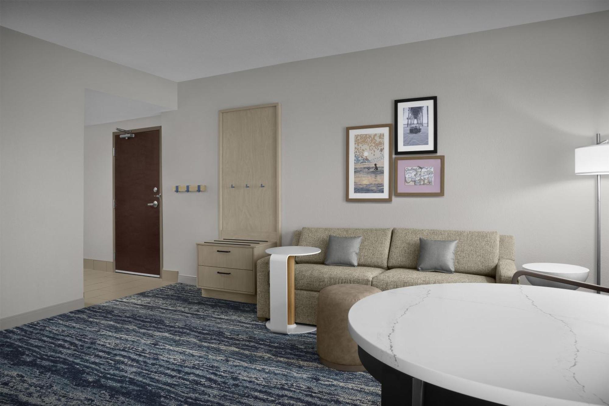 Queen Studio Bay View