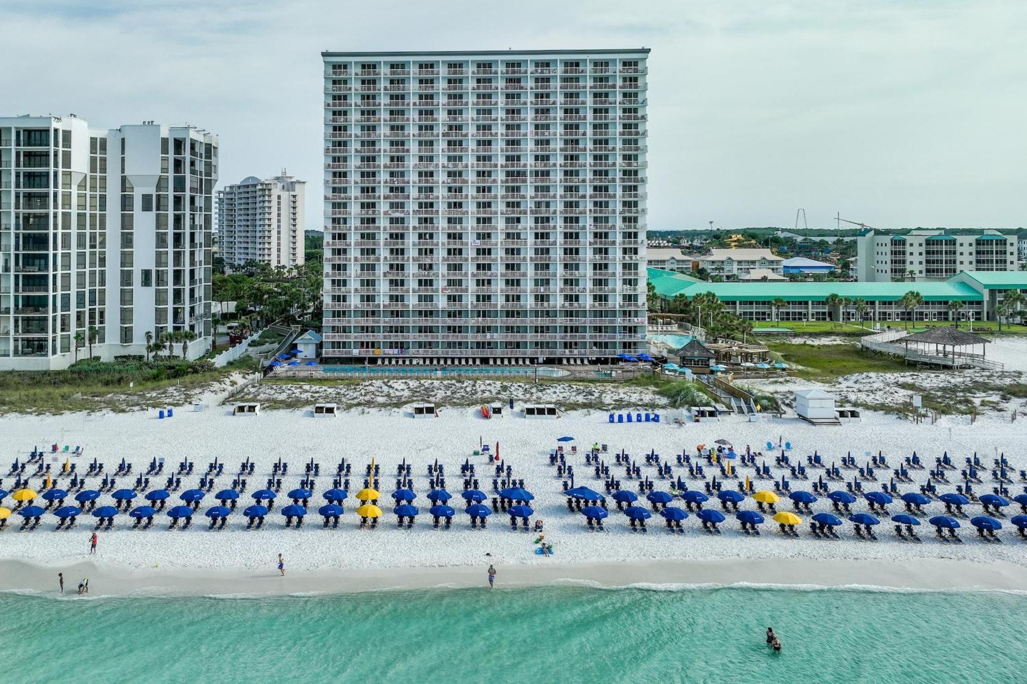Two-Bedroom Apartment Balcony Sea View
