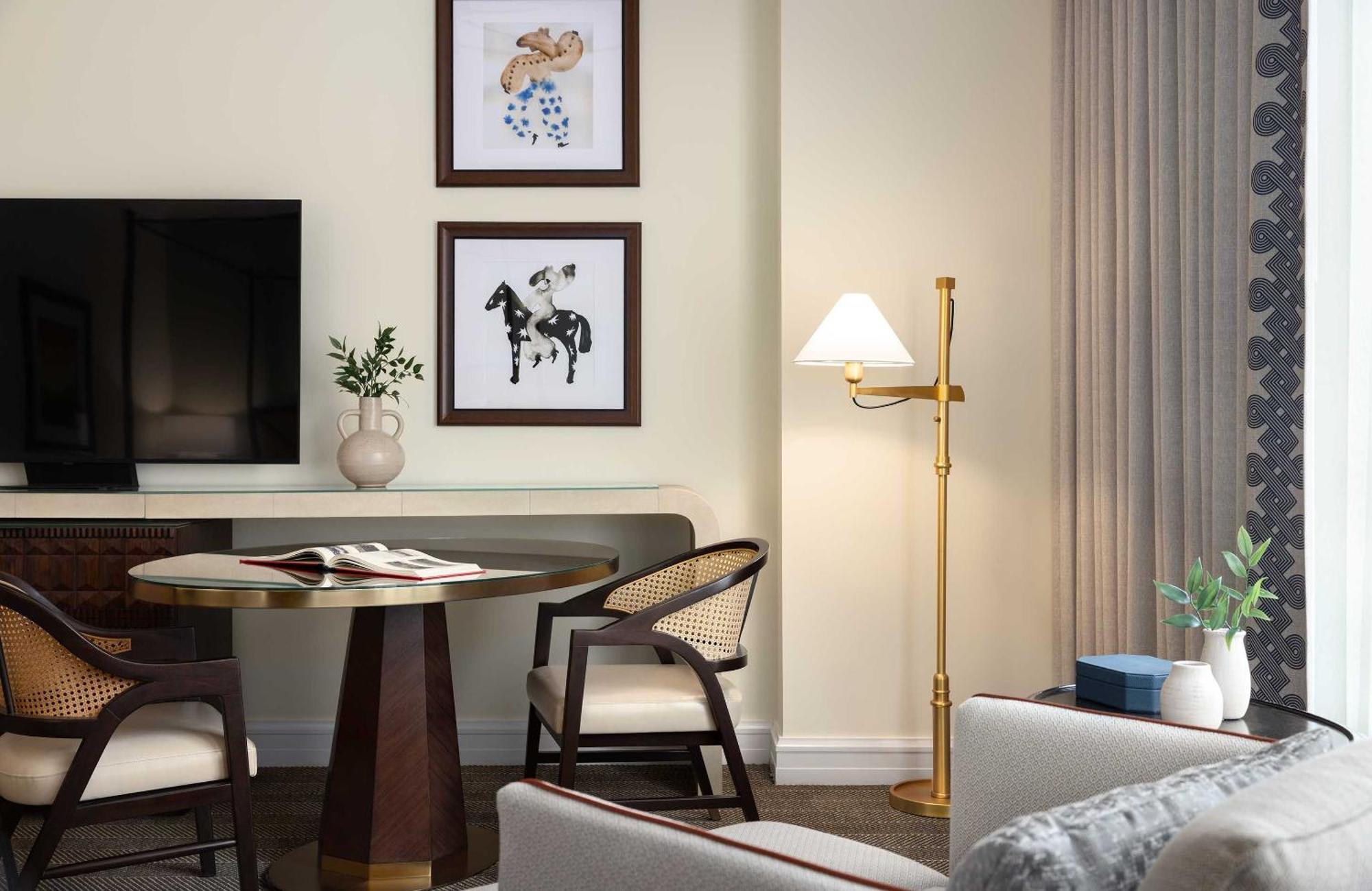 Premier 2 Queen Beds