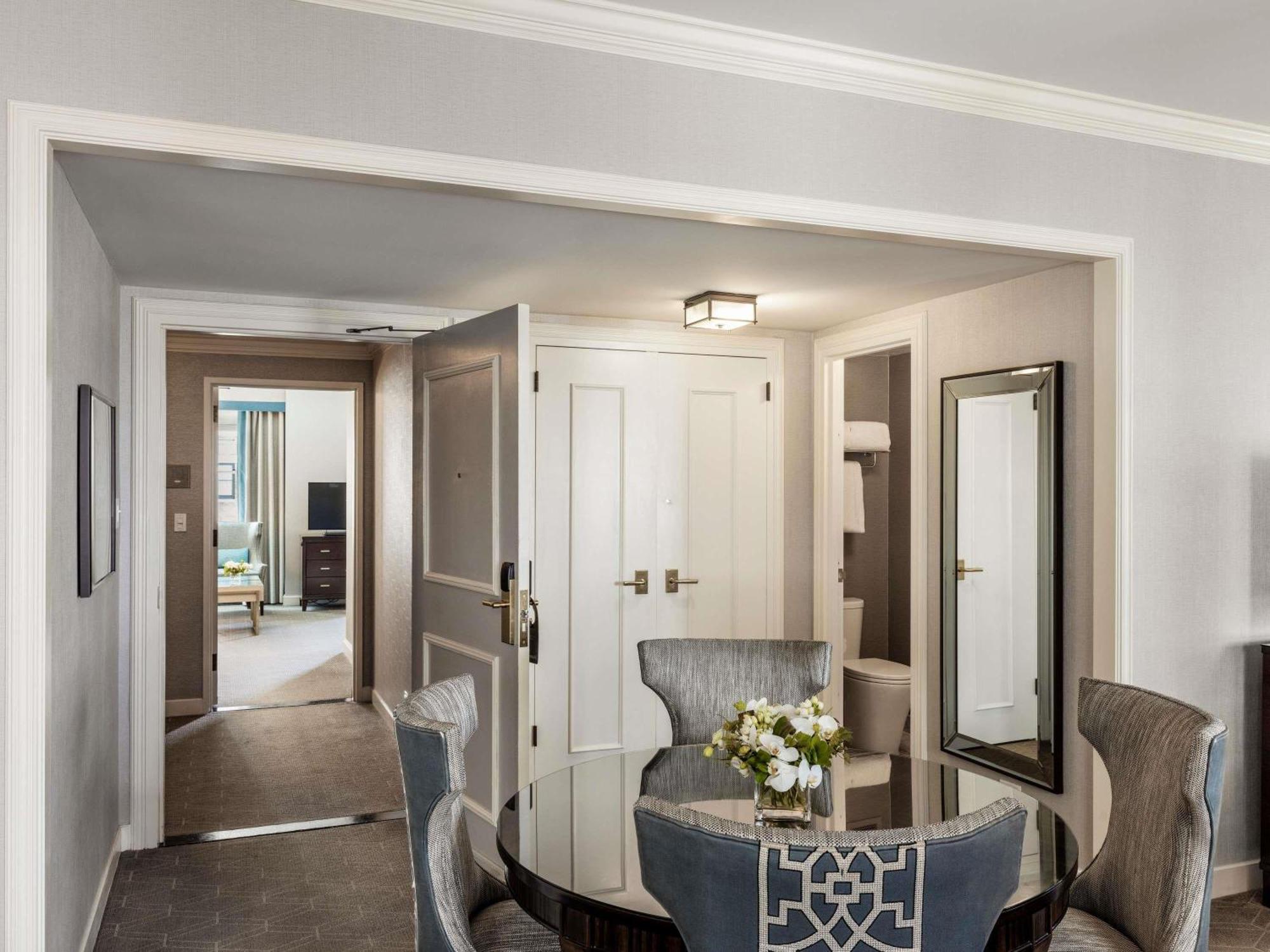 Grand One Bedroom Suite One King Bed Mobility Hearing Accessible