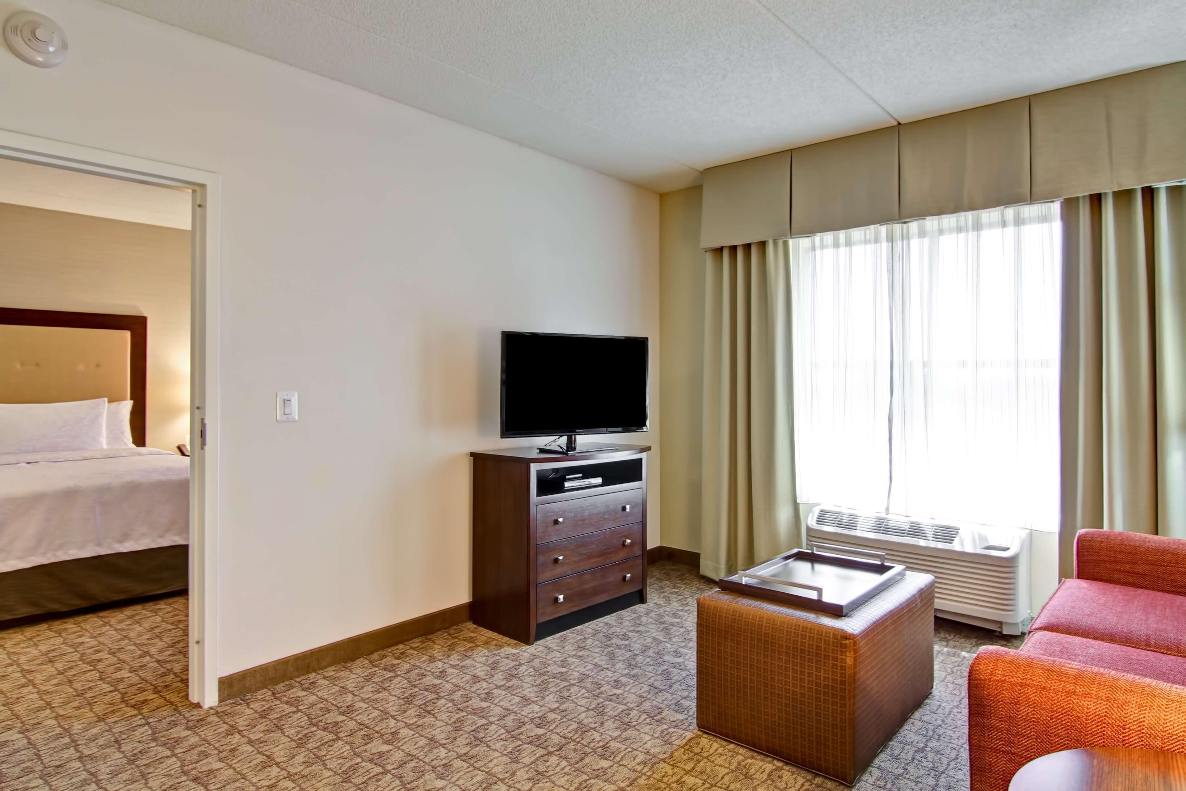 One-Bedroom King Suite Non-Smoking