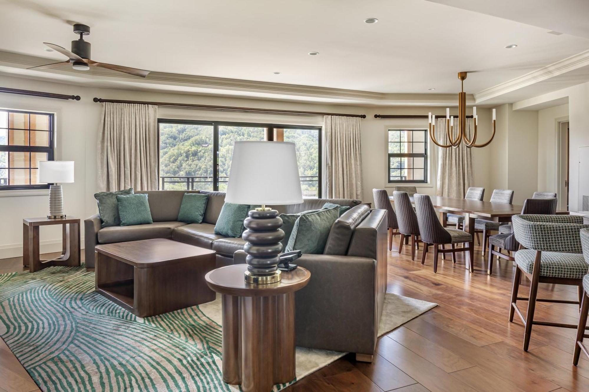 Three-Bedroom Presidential King Suite