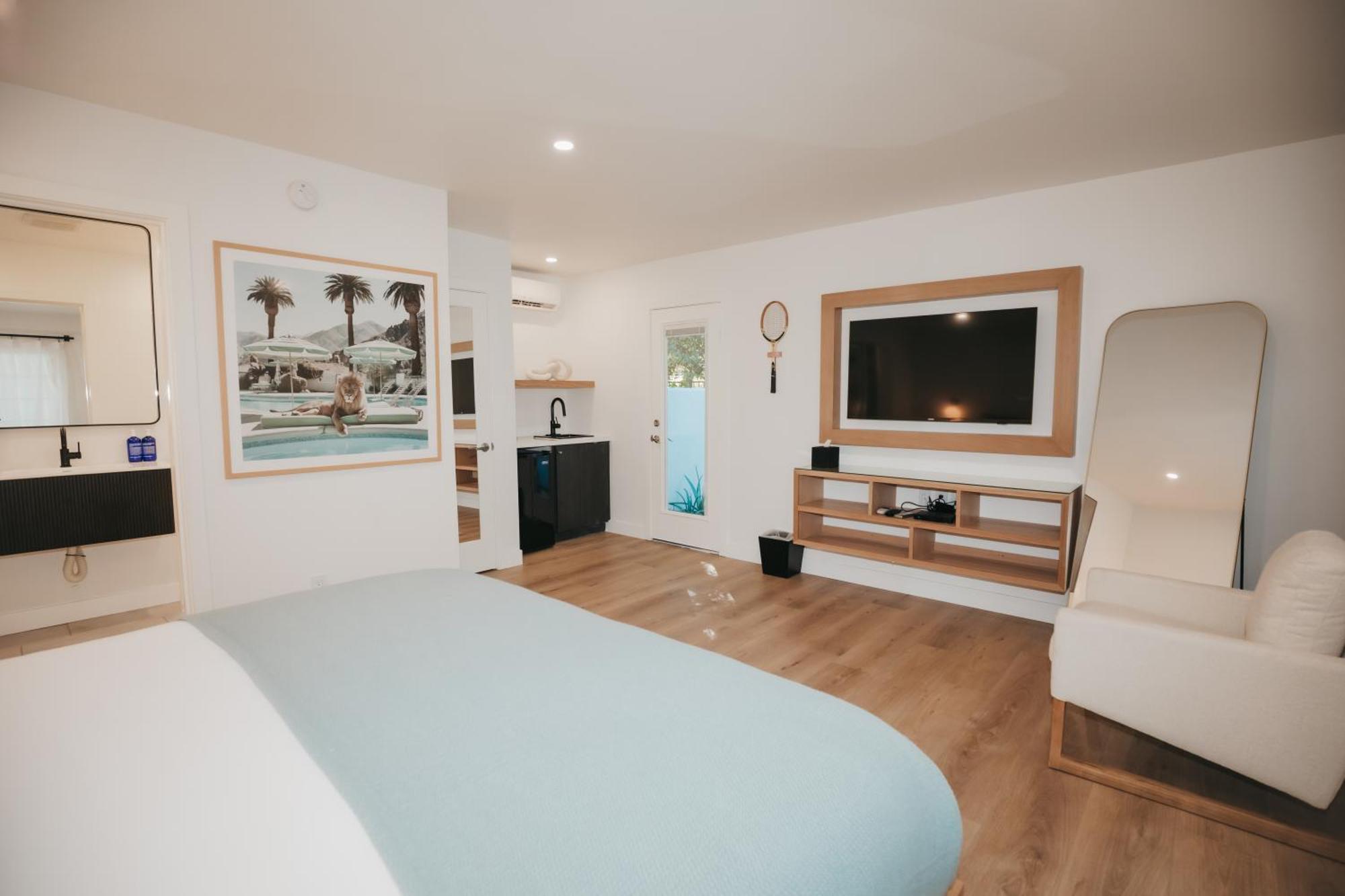 Superior Bungalow