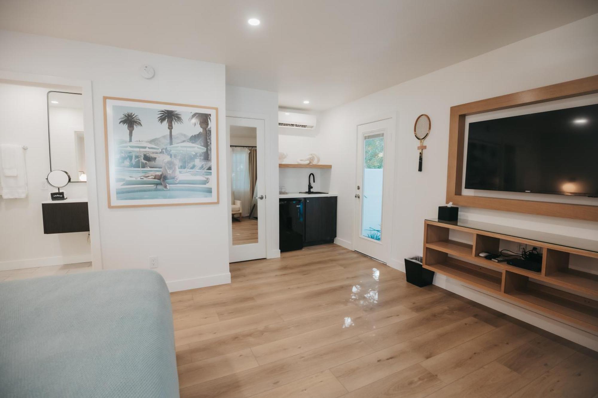 Superior Bungalow
