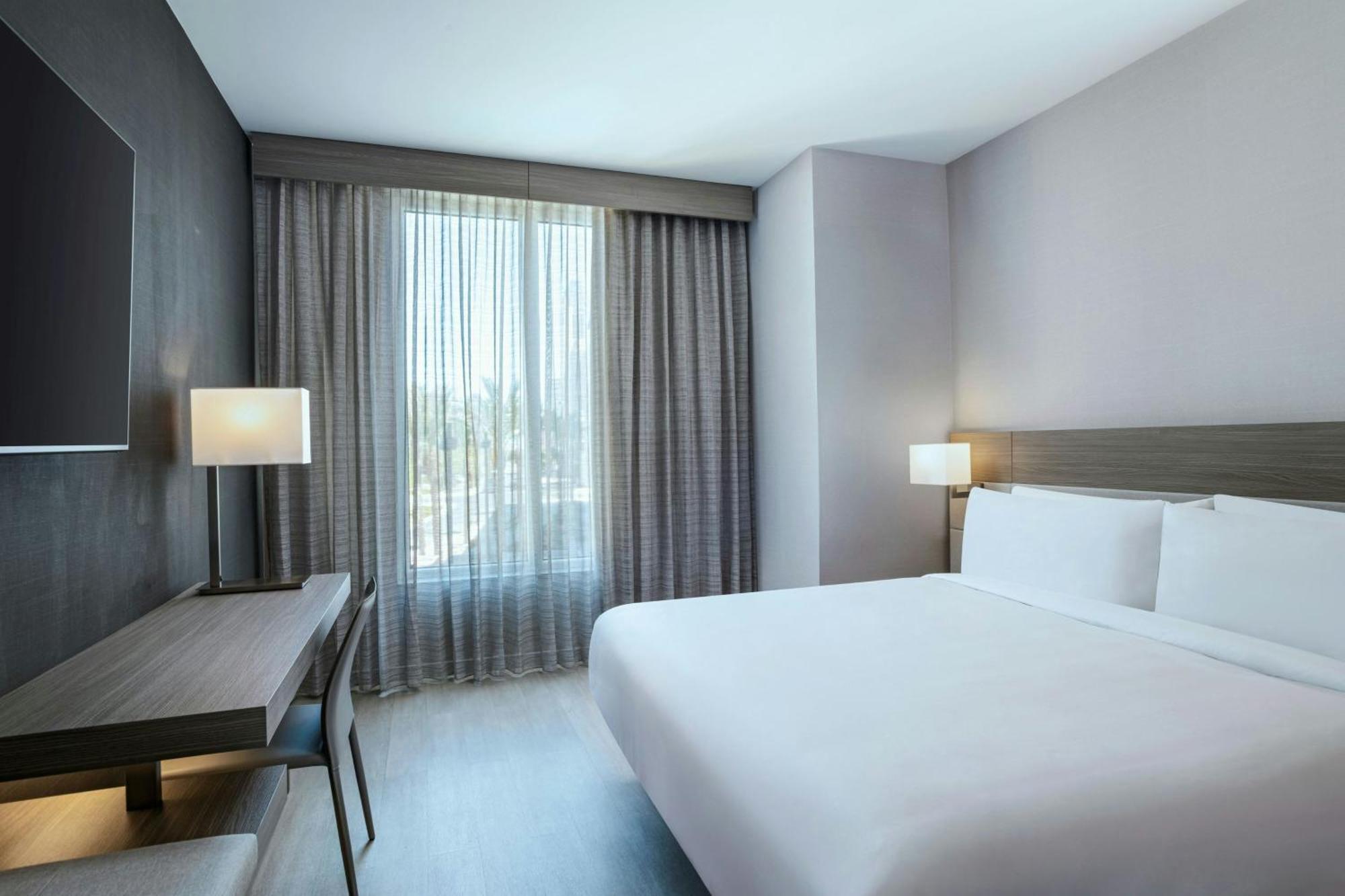 Symphony King Suite