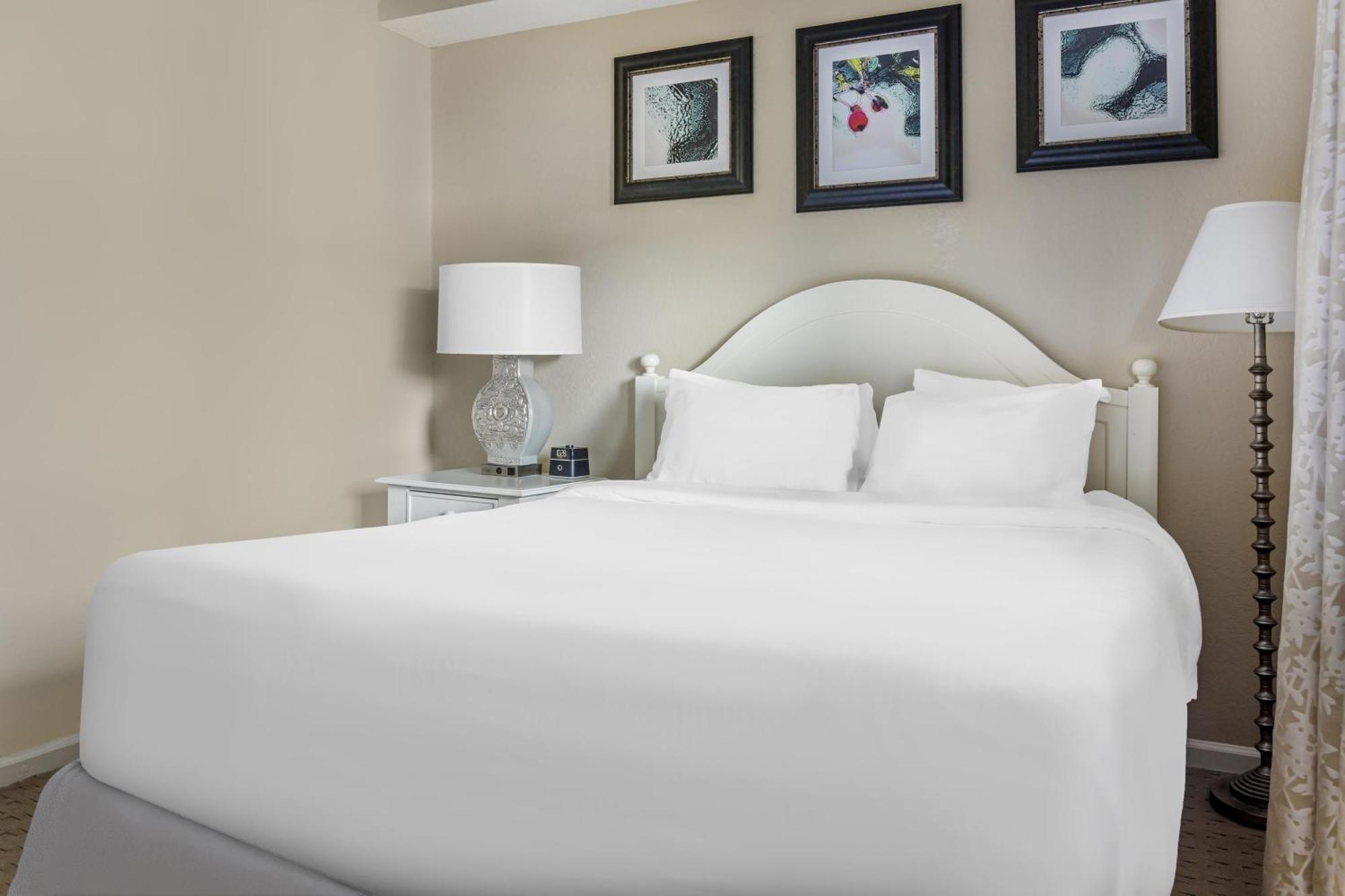 Two-Bedroom Deluxe Suite One King Bed One Queen Bed