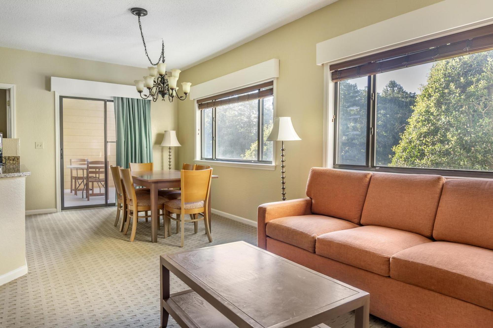 One-Bedroom Deluxe Plus King Suite Sofa Bed