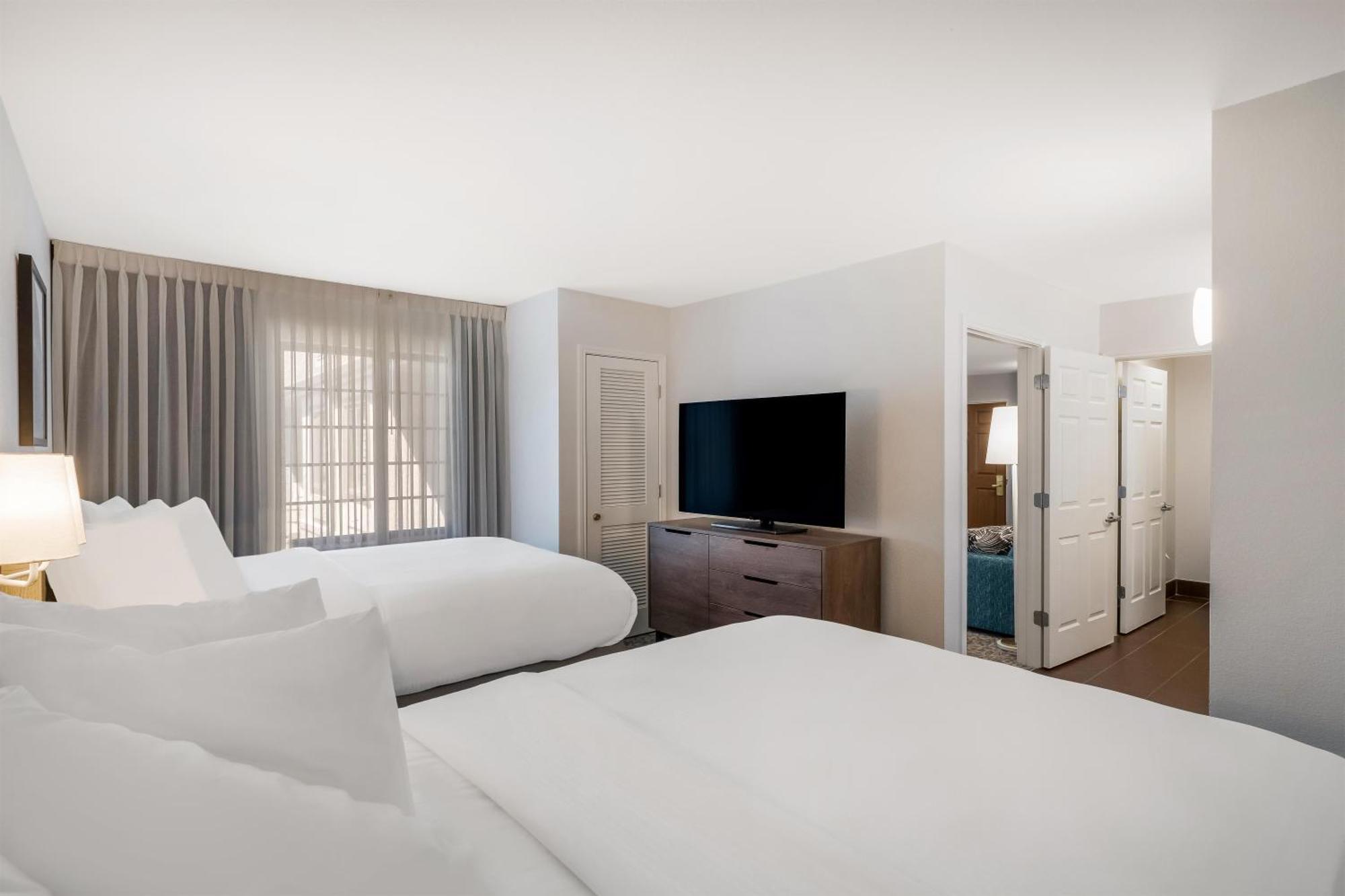 One-Bedroom Suite Two Double Beds