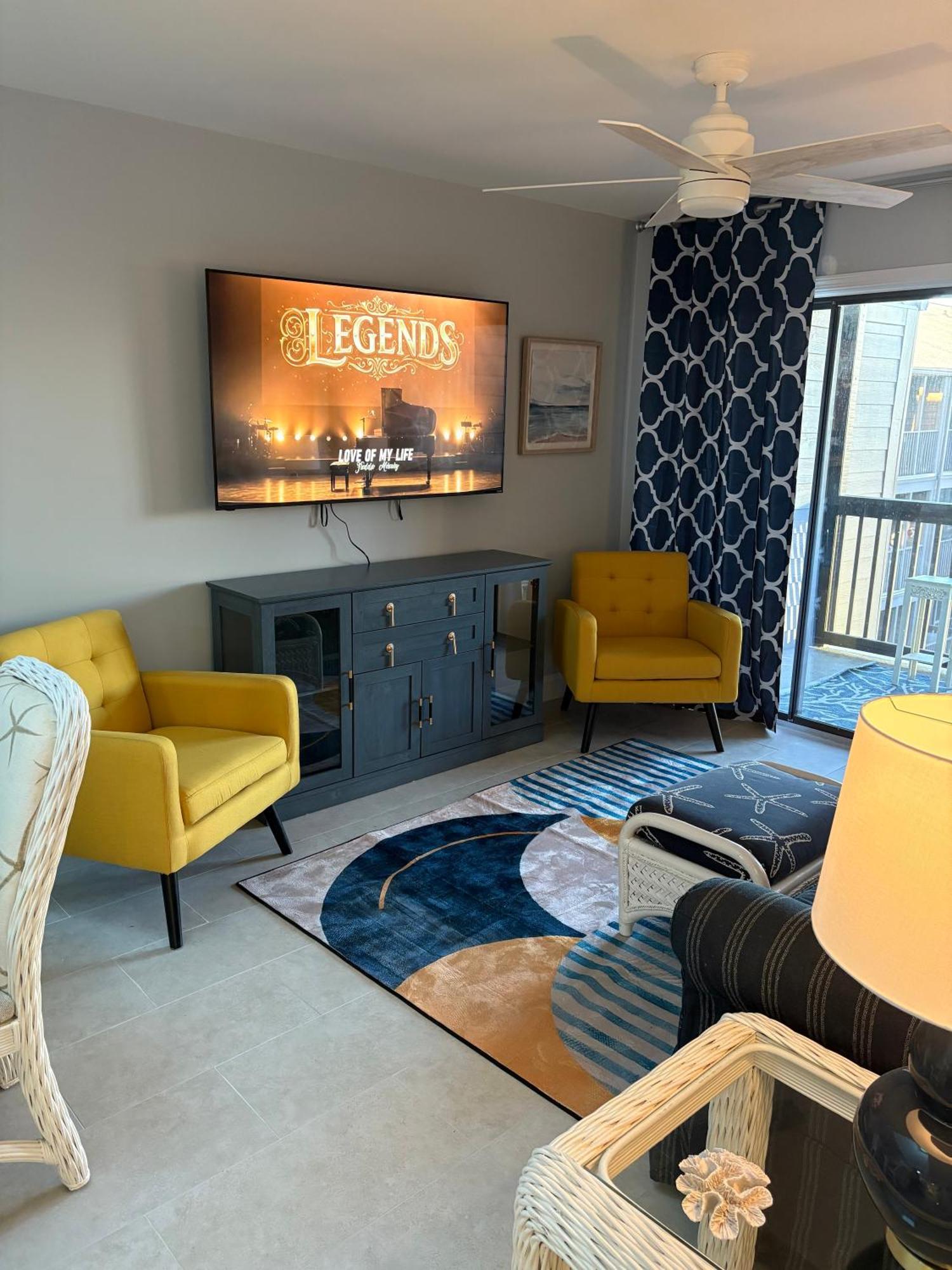 Three-Bedroom Deluxe Apartment