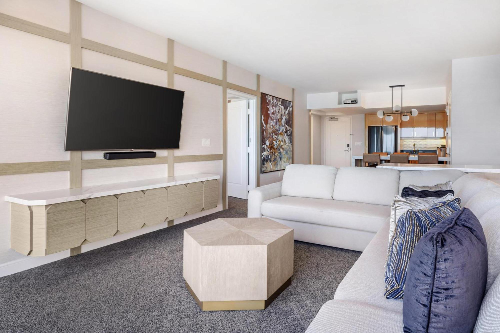 One-Bedroom King Suite Sofa Bed