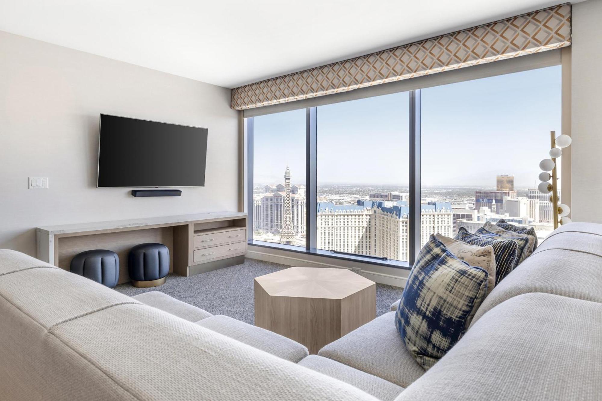 One-Bedroom King Suite Sofa Bed