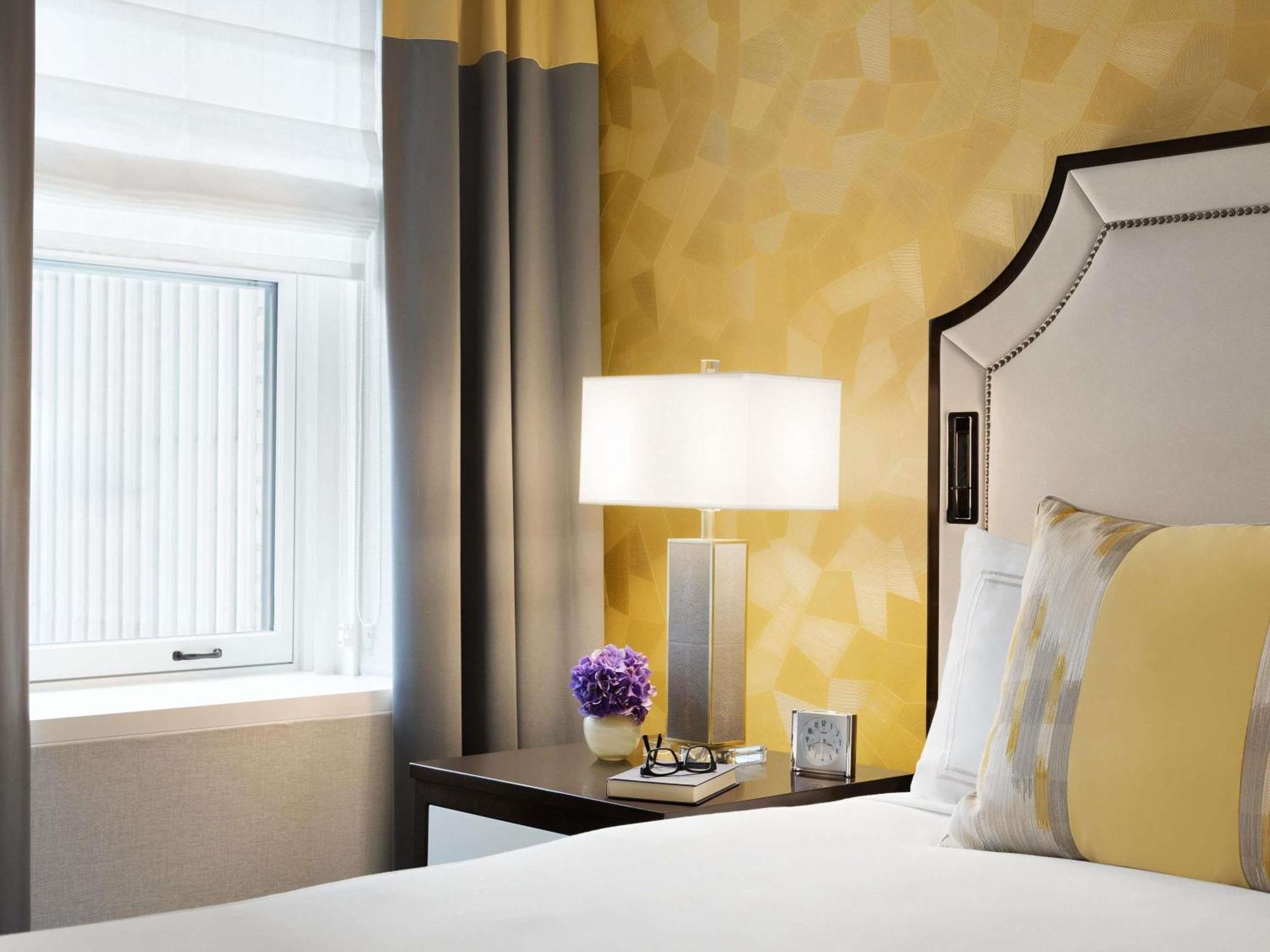 One-Bedroom King Suite Bay View