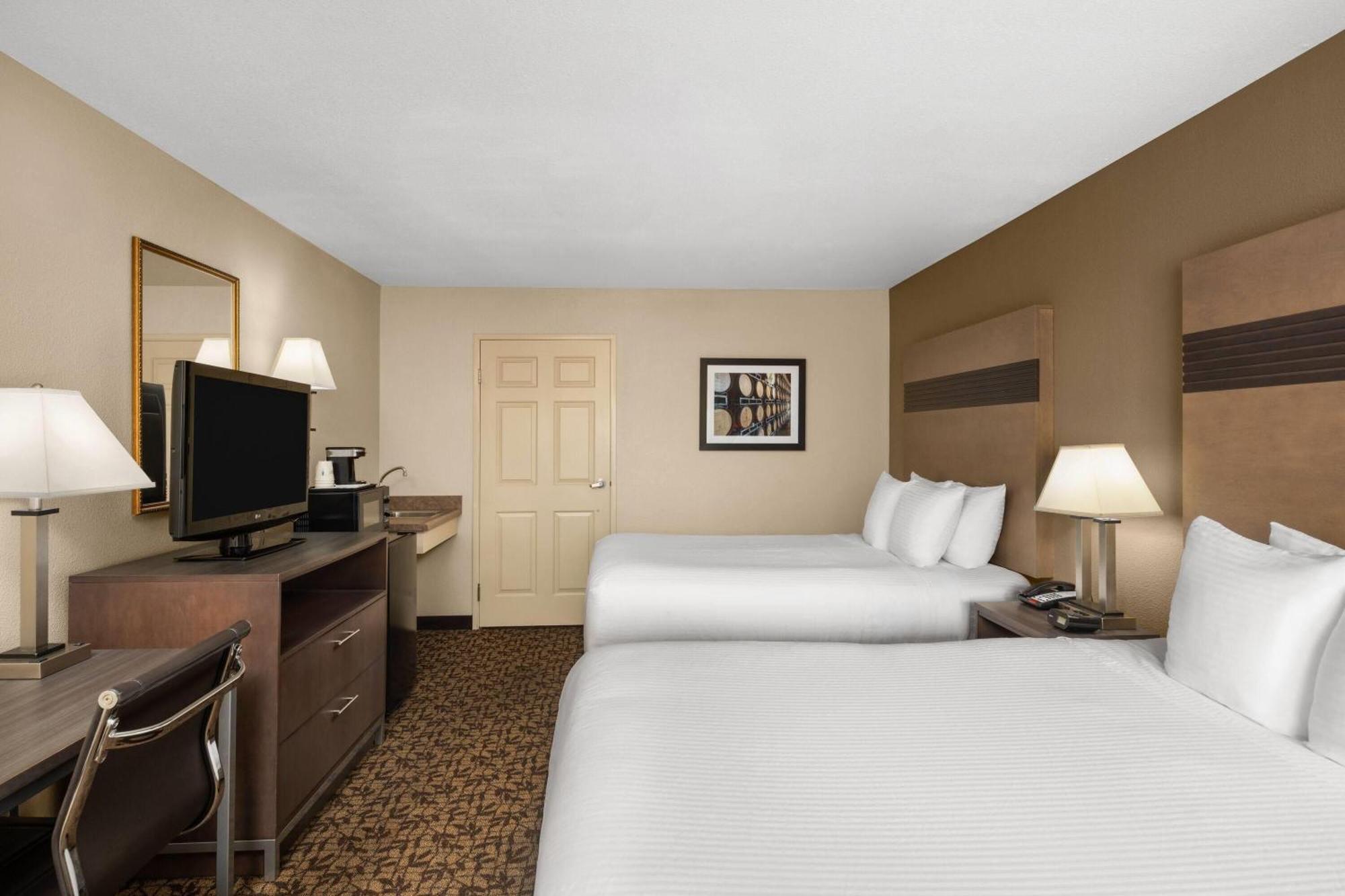 Queen Room Two Queen Beds Mobility Access or Non-Smoking