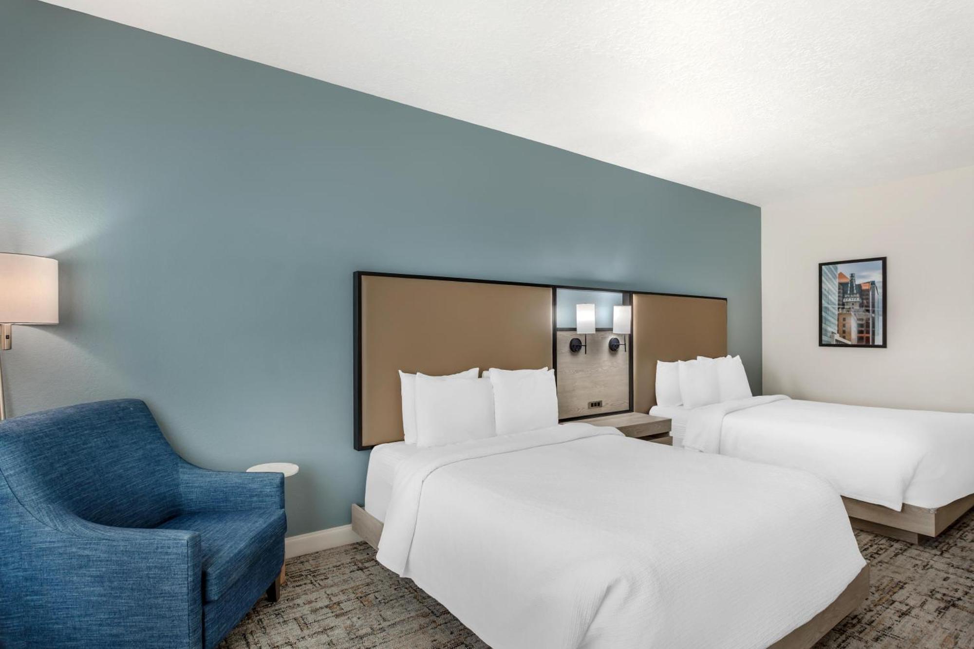 Queen Room Two Queen Beds Bath Tub Disability Access or Non-Smoking