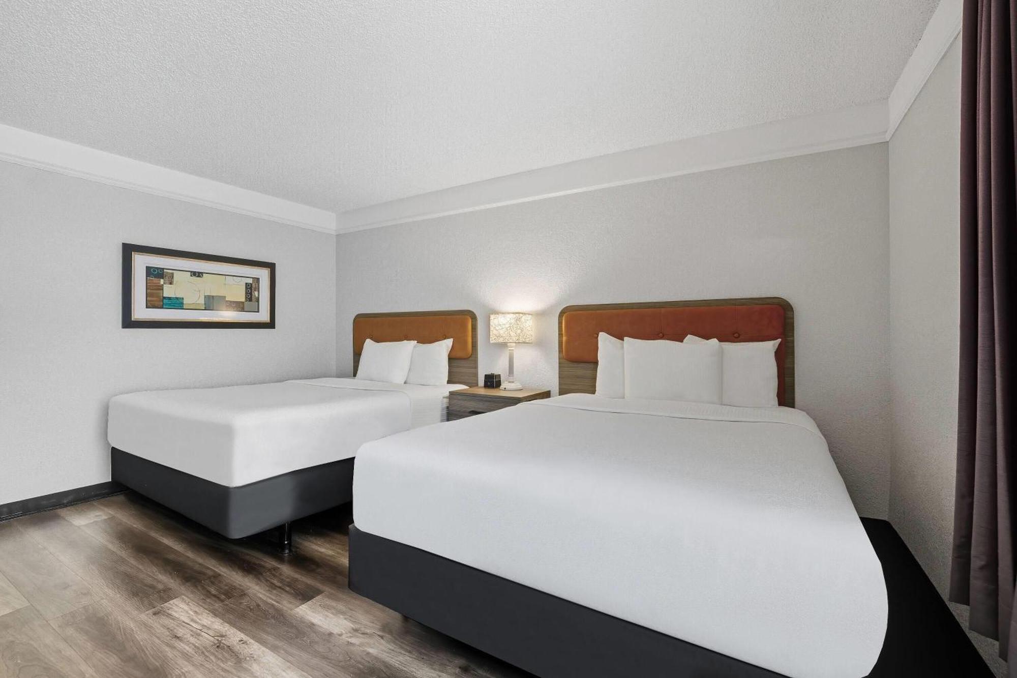 Double Room Two Double Beds Bath Tub Hearing Accessible or Non-Smoking