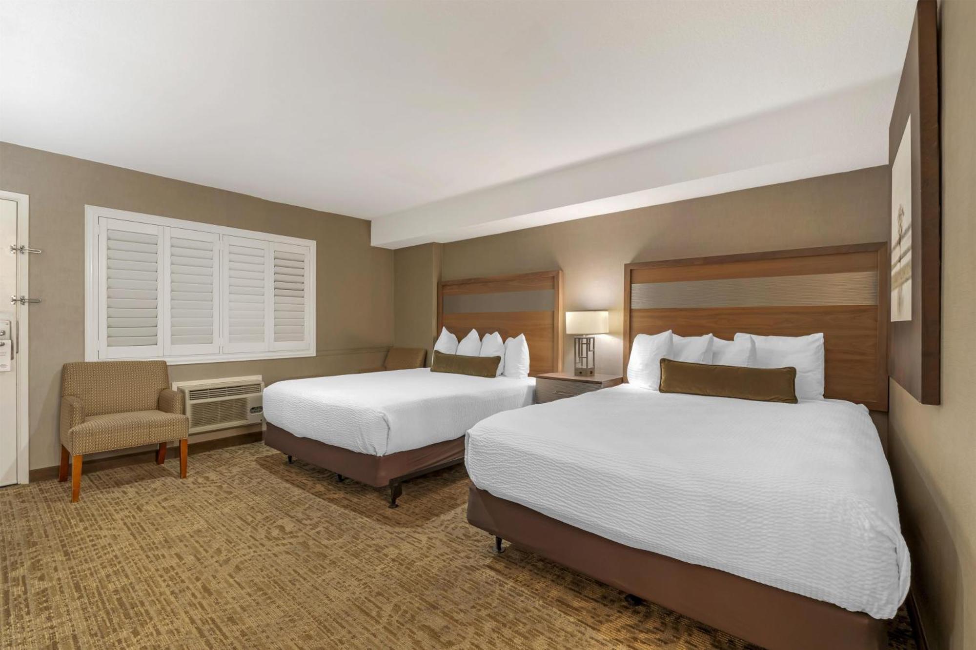 Double Room Two Double Beds Non-Smoking
