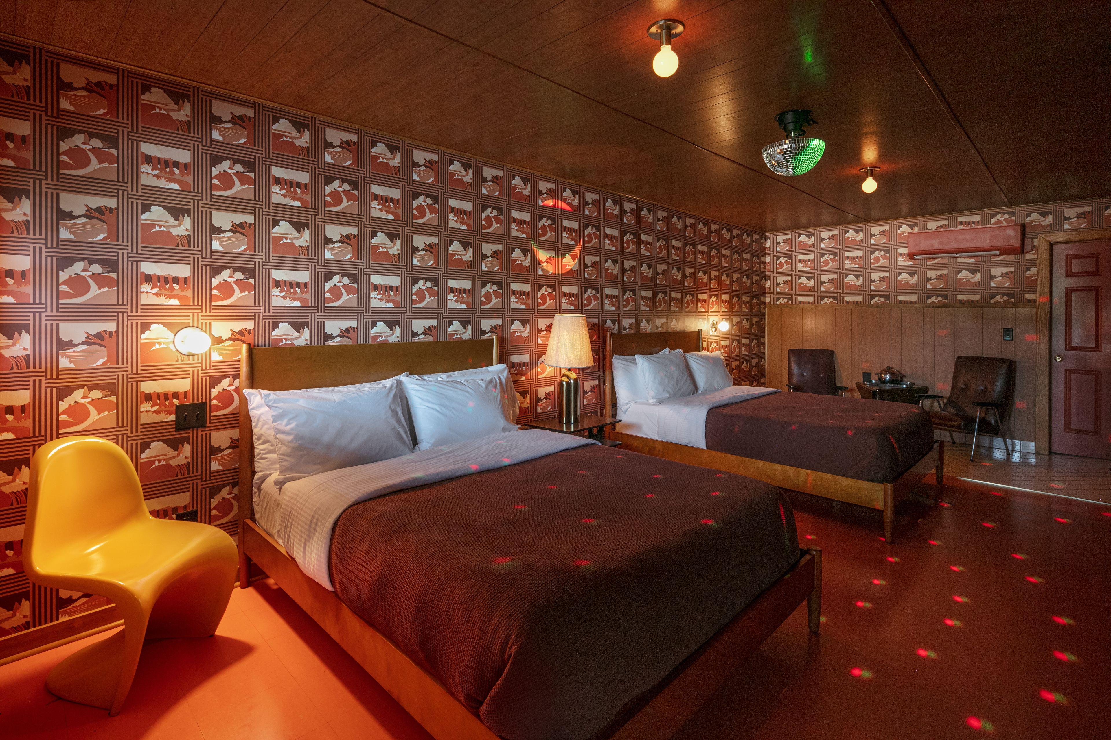Double Queen Room
