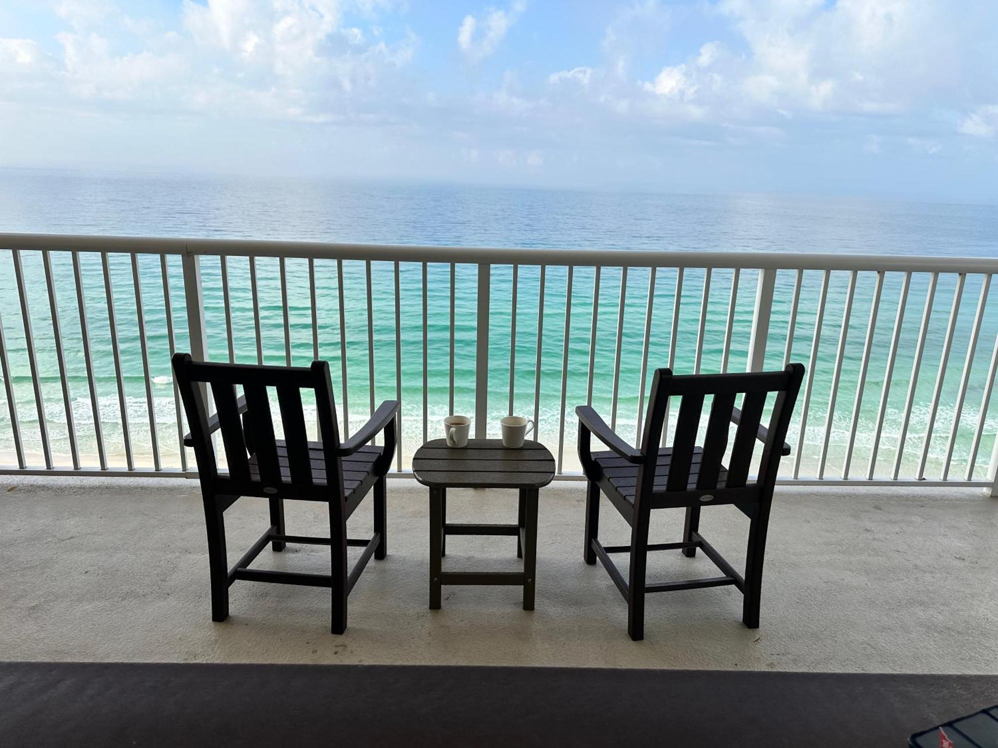 Three-Bedroom Apartment Oceanfront