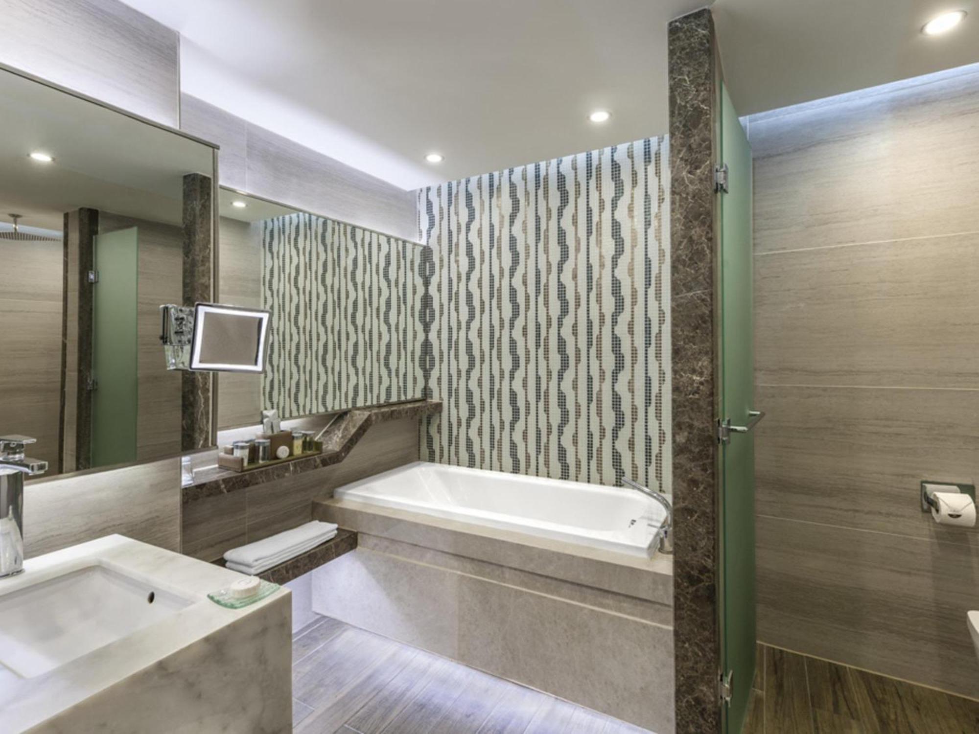 Apartament typu Legendary Suite z bezpośrednim dostępem do basenu