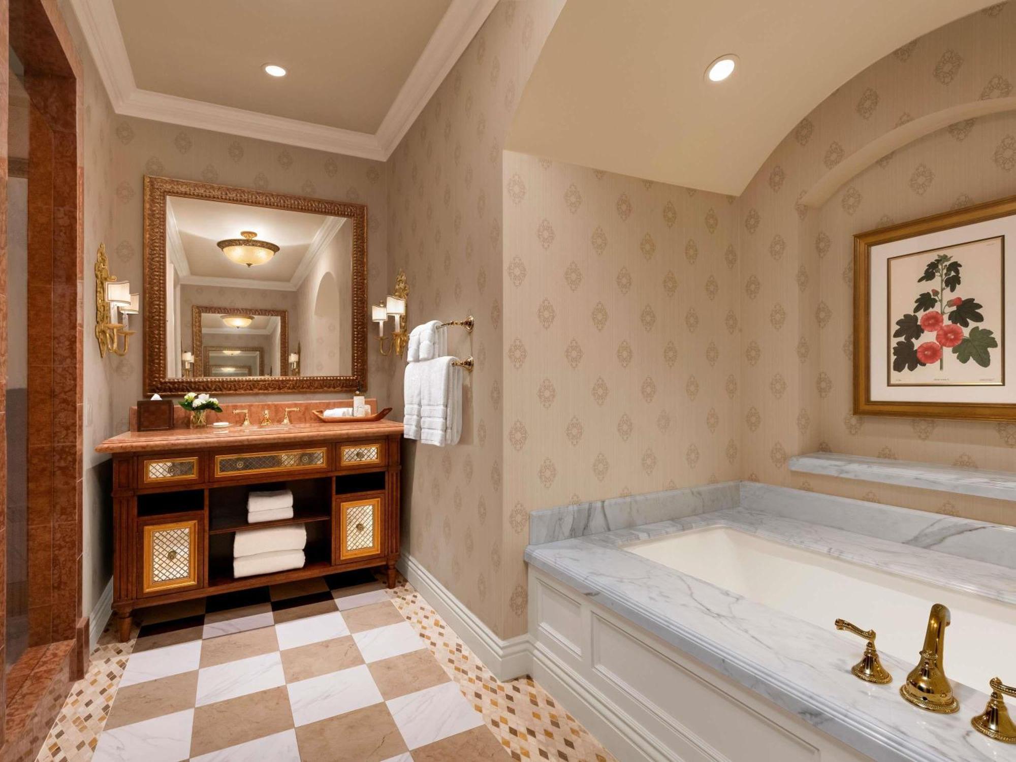 Three-Bedroom Villa Sorrento