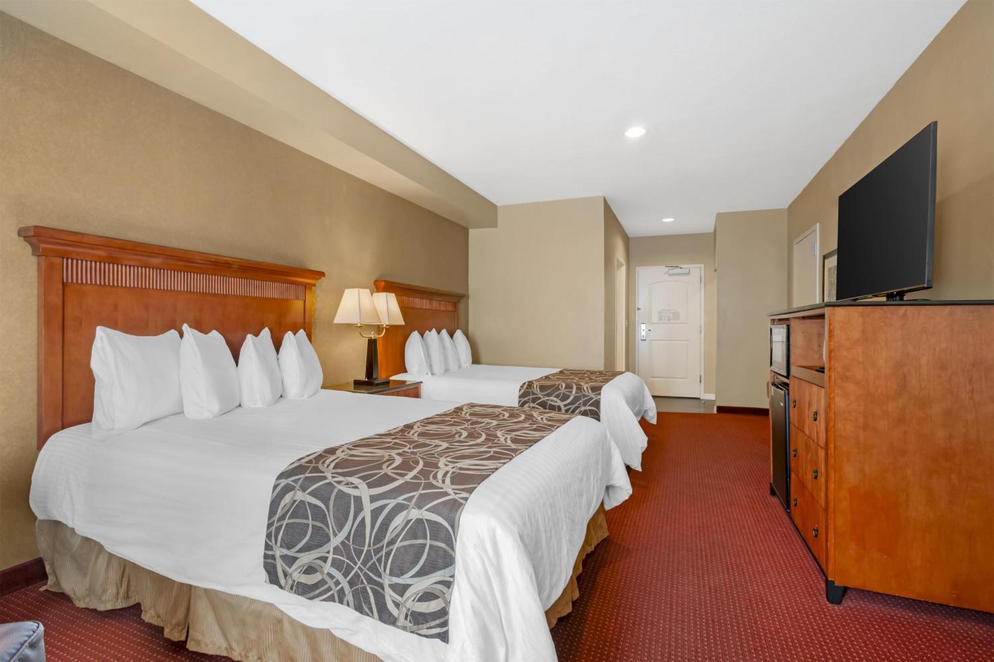 Queen Room Two Queen Beds Non-Smoking