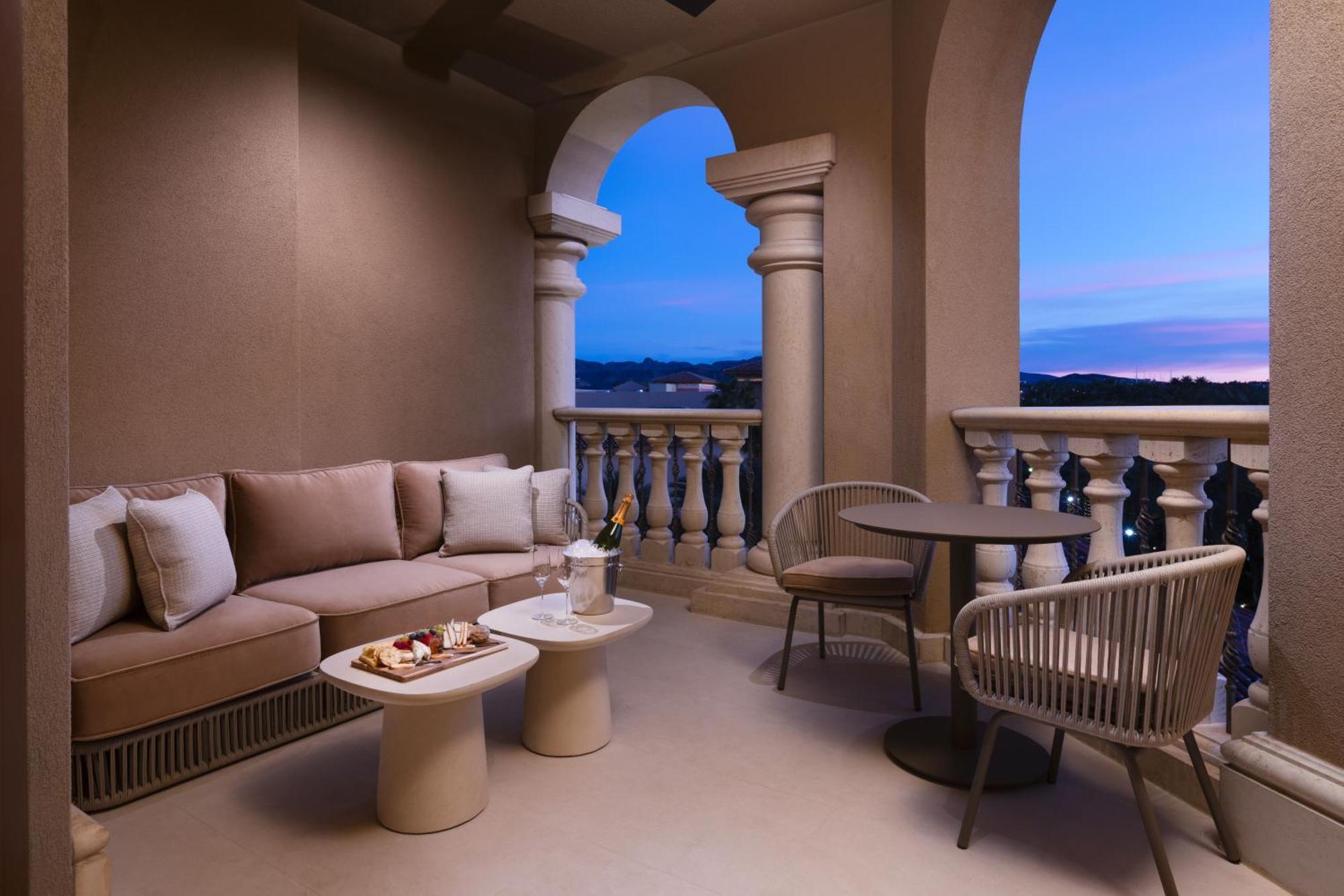 Resort King Patio Newly Remodeled