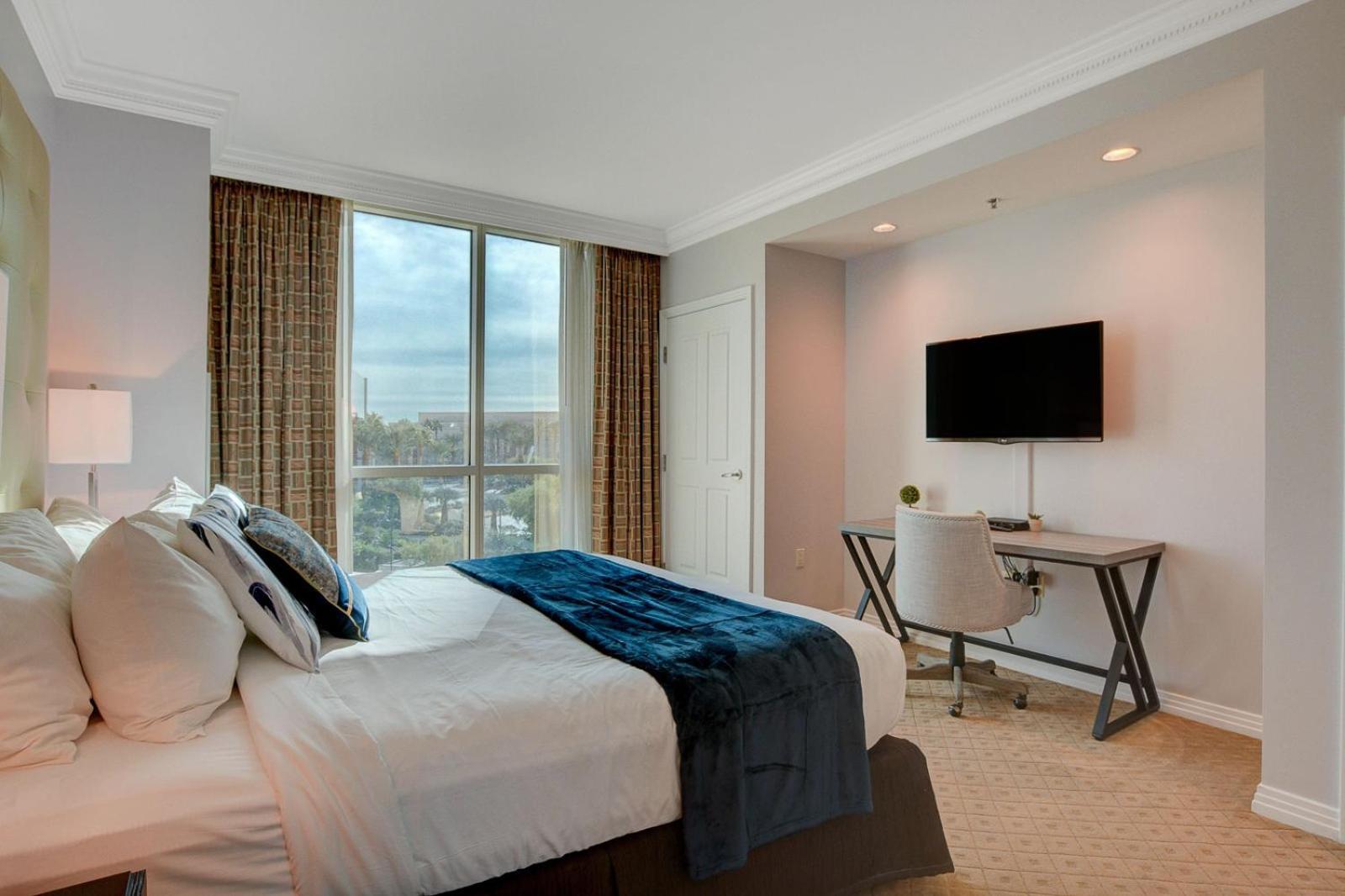 King Suite Balcony