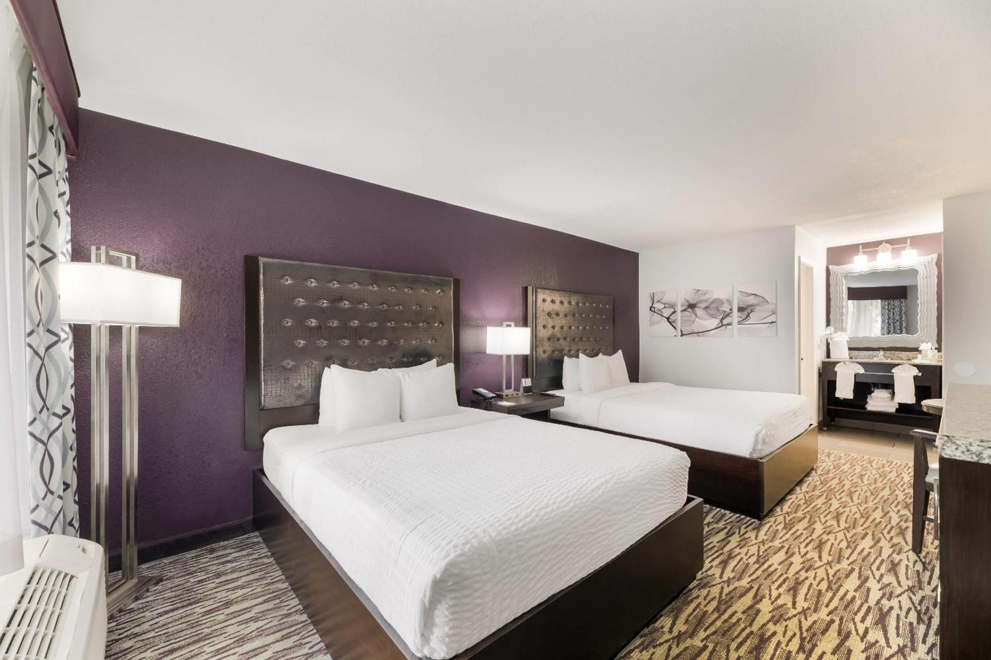 Queen Room Two Queen Beds Pool View No Resort Fee