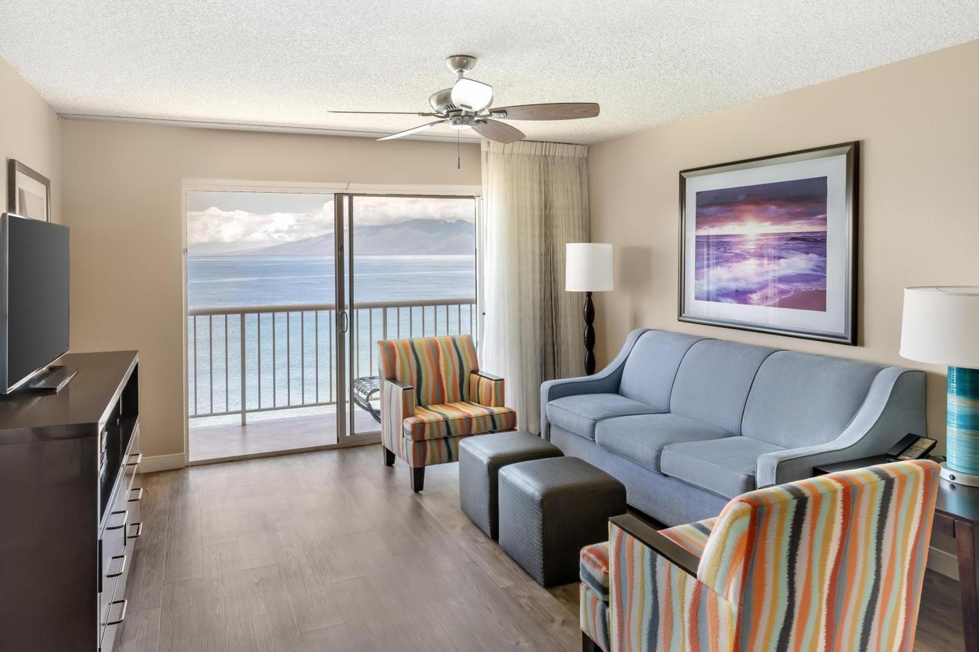 One-Bedroom King Suite Balcony Panoramic Ocean View