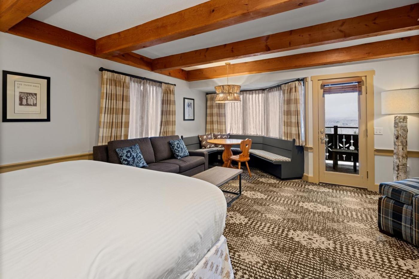 King Room Mountain View