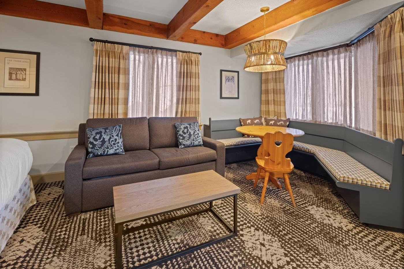 King Room Mountain View