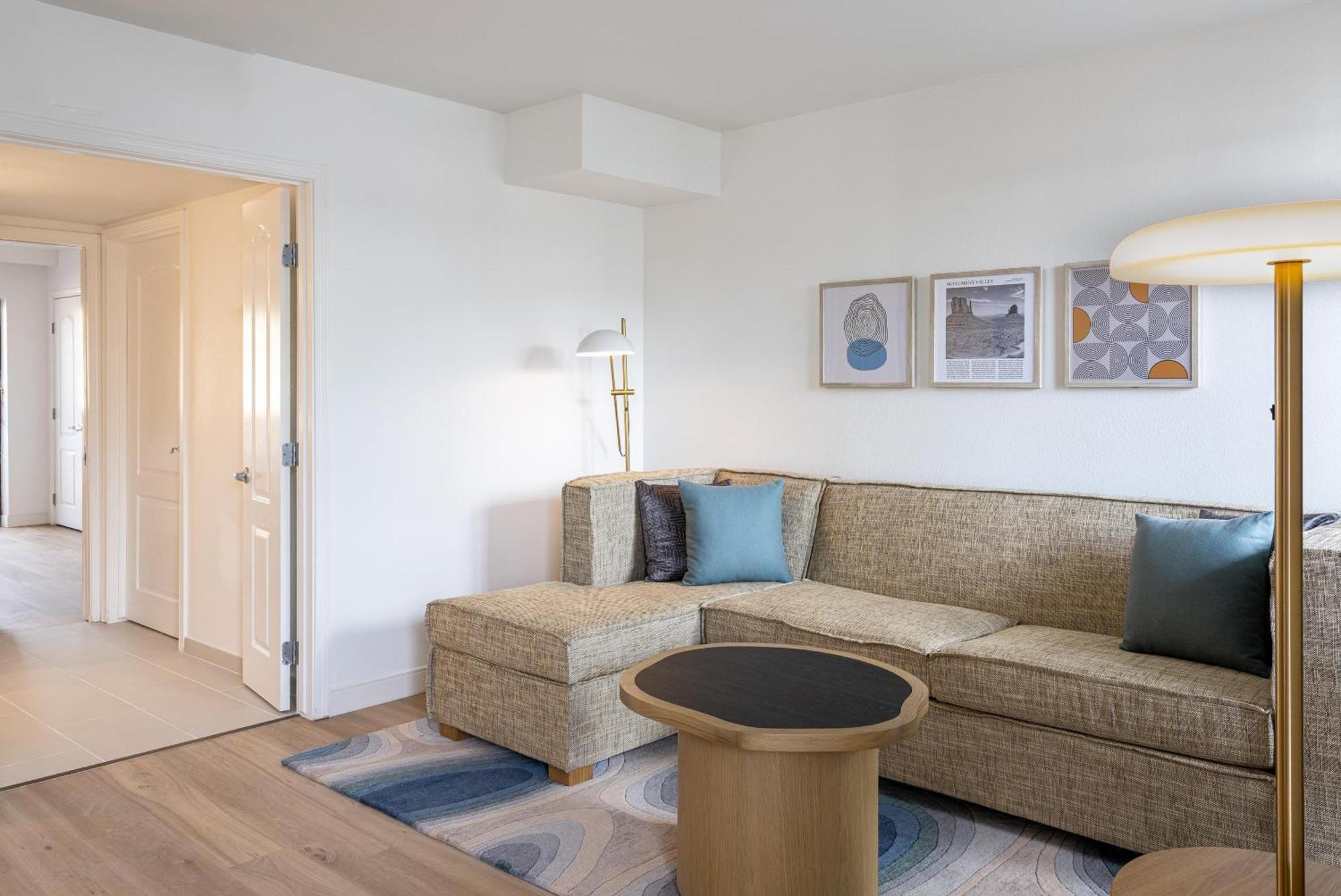 One-Bedroom King Suite Queen Sofa Bed Courtyard View