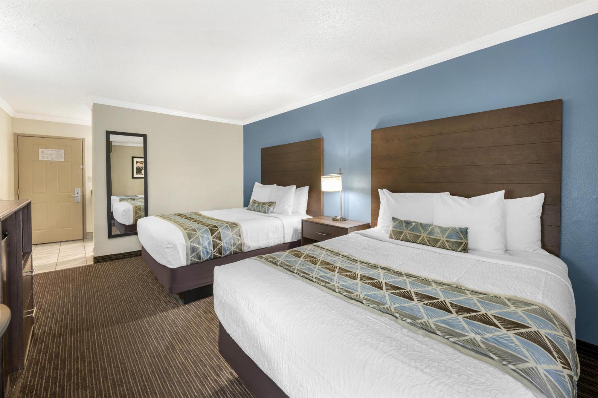 Queen Room Two Queen Beds Non Smoking