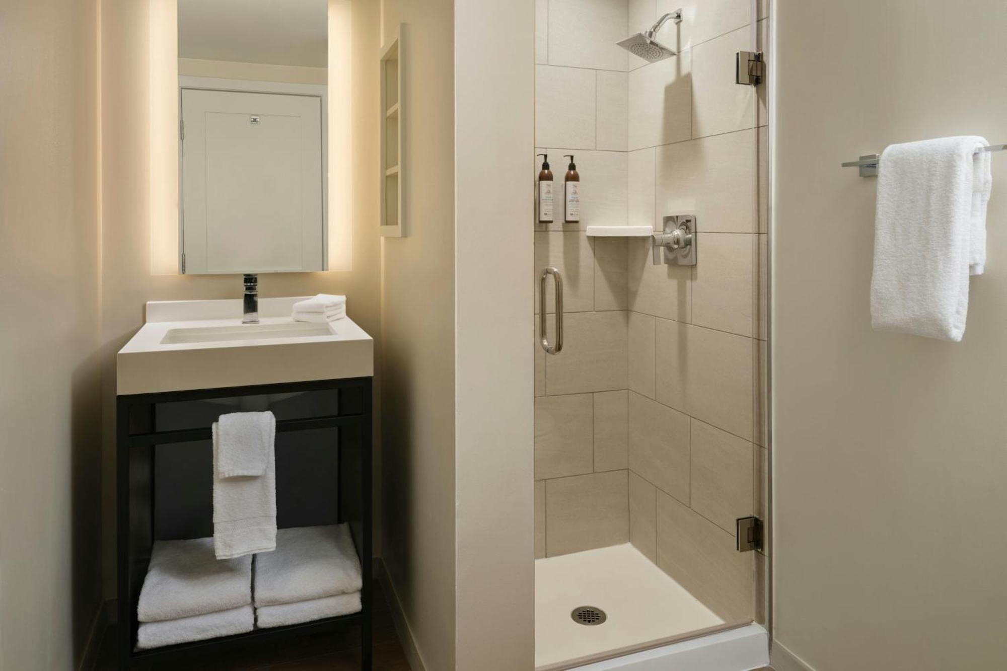 Deluxe One-Bedroom Villa