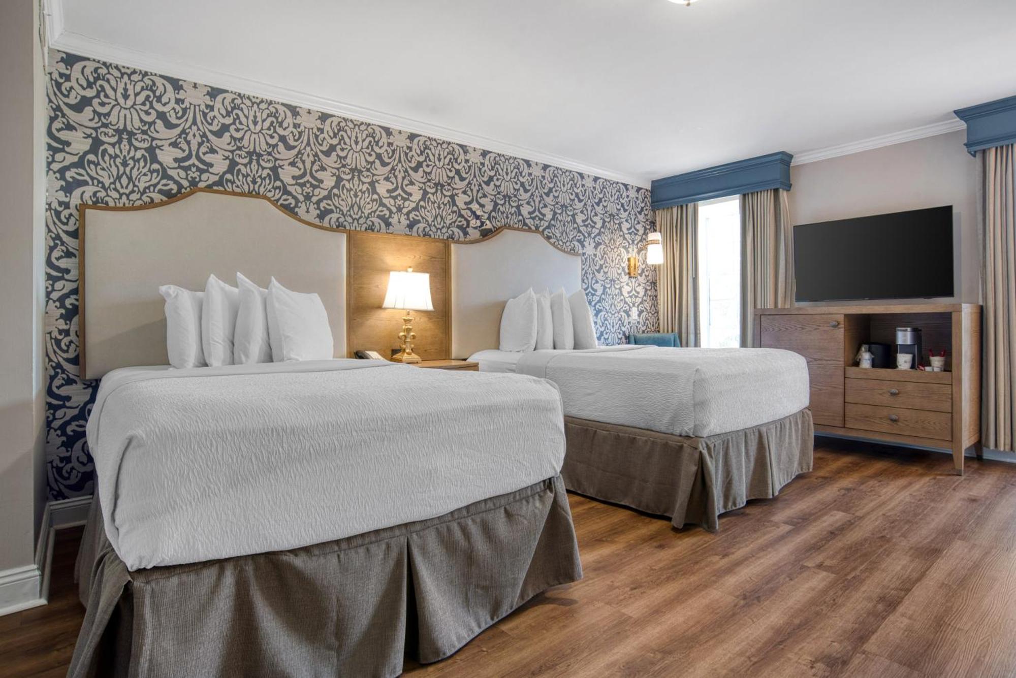 Double Room Two Double Beds Accessible