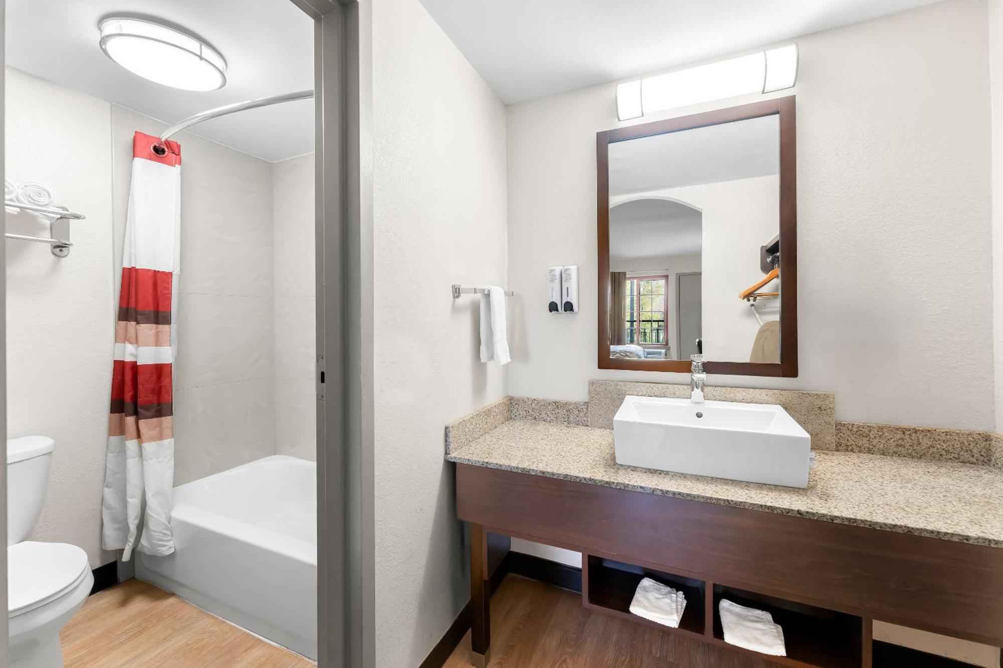 Deluxe Double Room Two Double Beds Non-Smoking