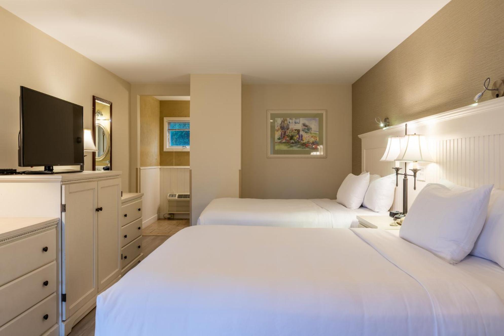Room Two Double Beds Limited Ocean View 1st Floor