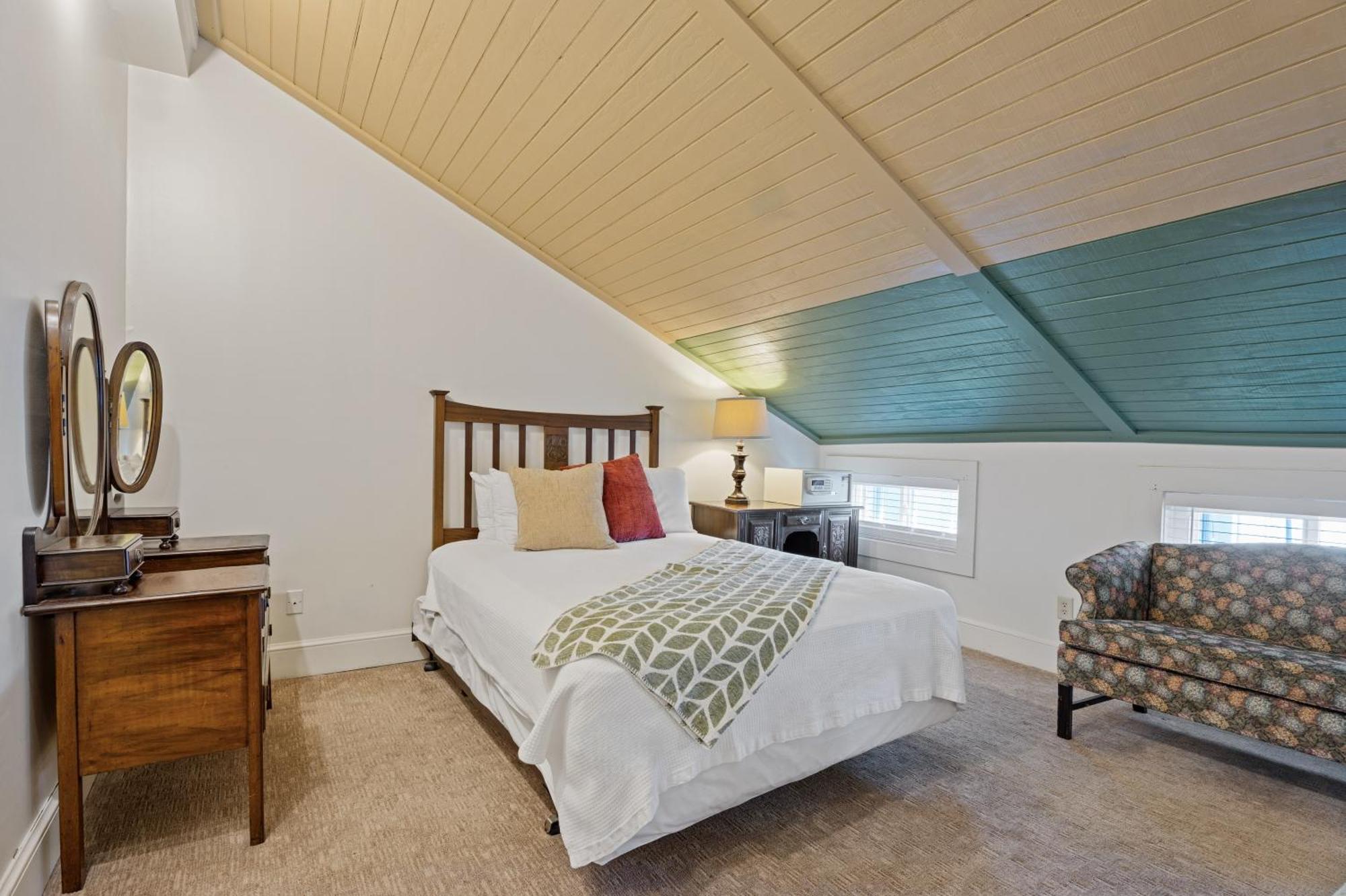 Townhome Suite