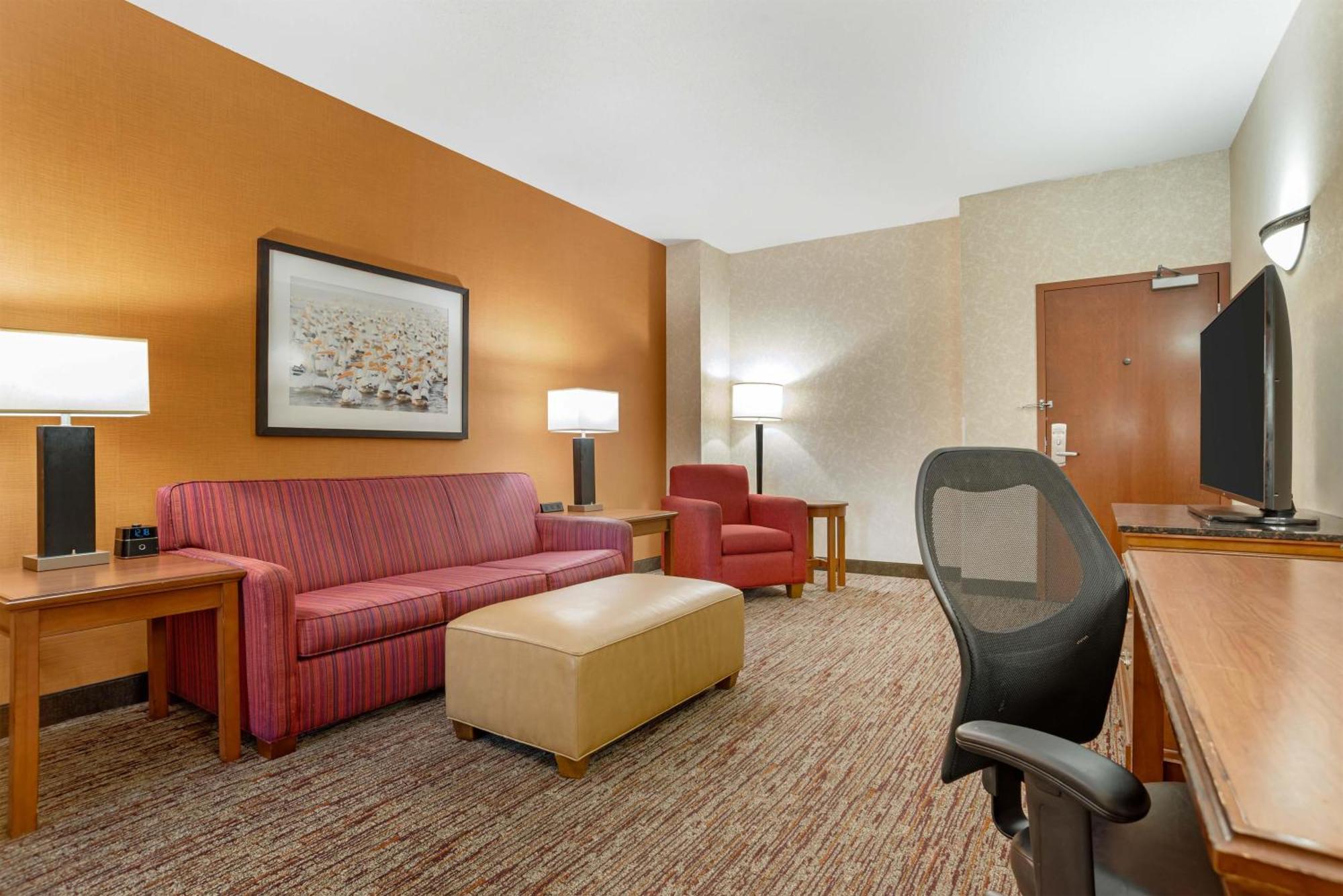 Queen Suite Two Queen Beds Sofa Bed