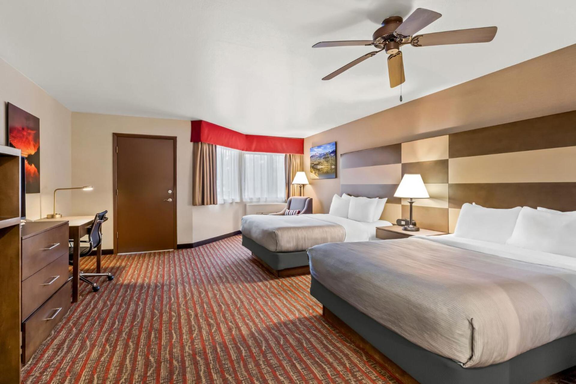 Queen Room Two Queen Beds Non-Smoking