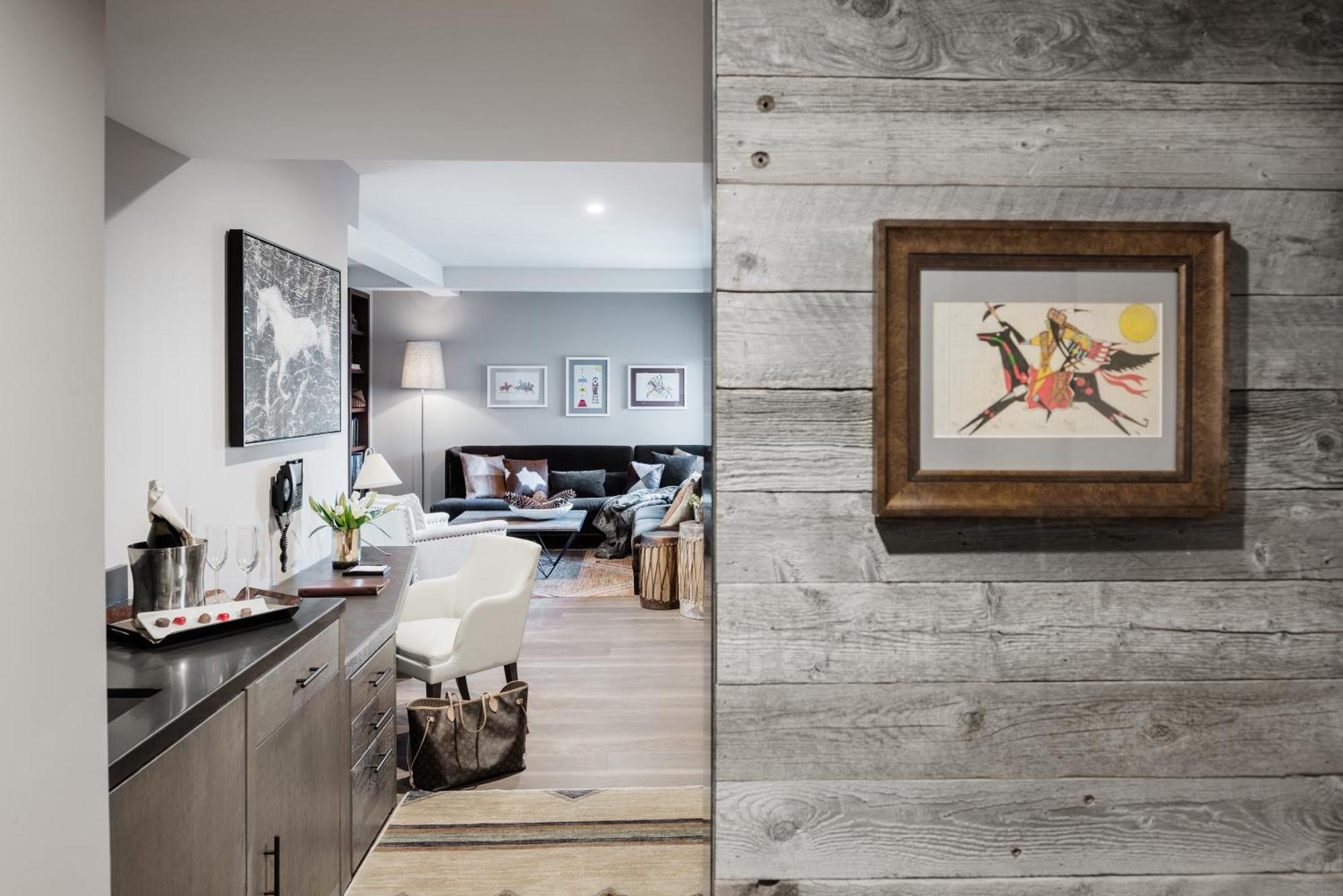 Superior King Suite