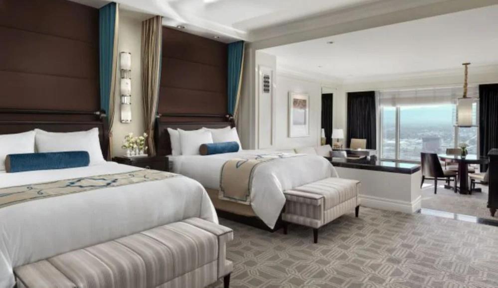 Grand One Bedroom Suite Luxury Two Queen Suite Suite