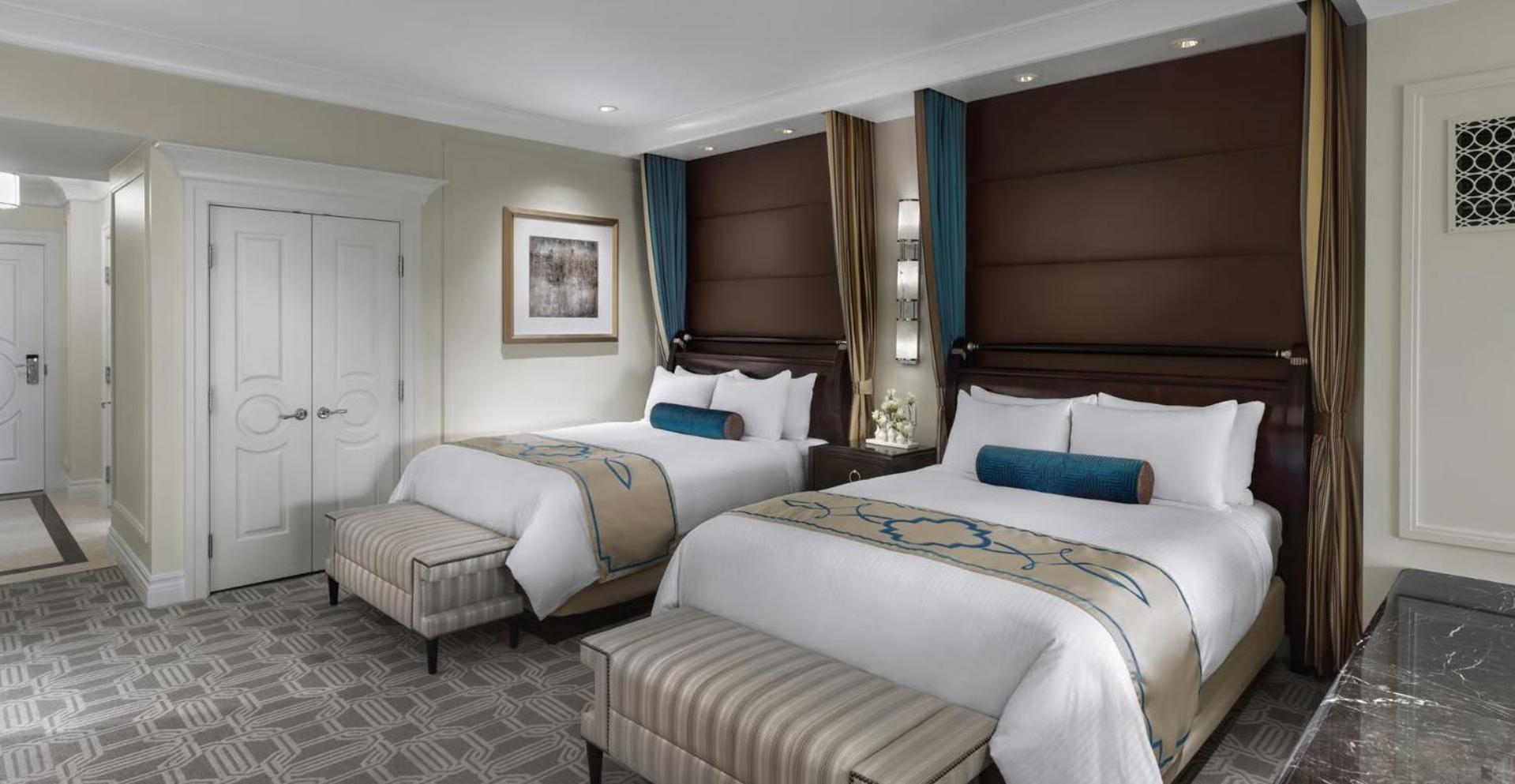 Grand One Bedroom Suite Luxury Two Queen Suite Suite
