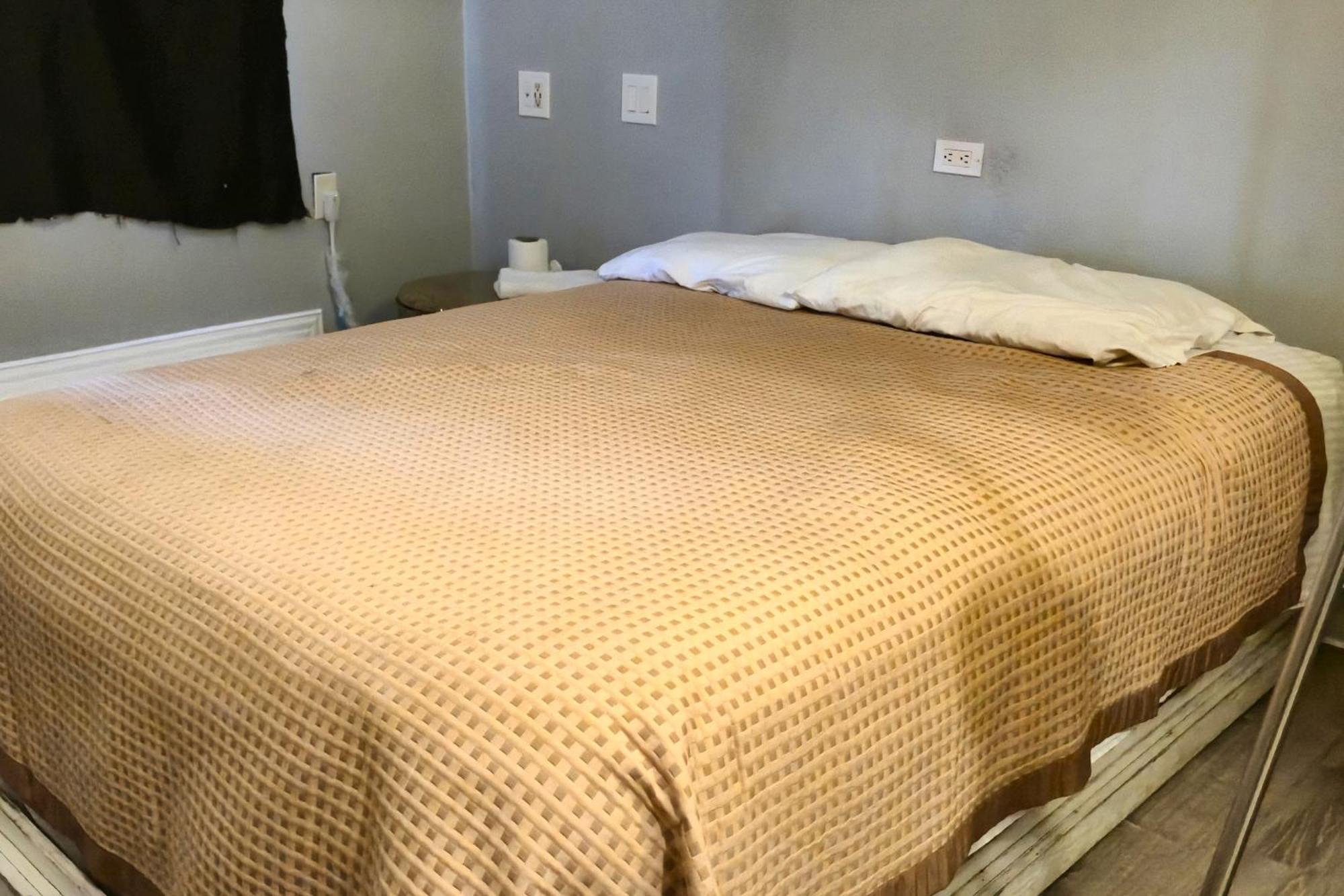 Queen bed smoking