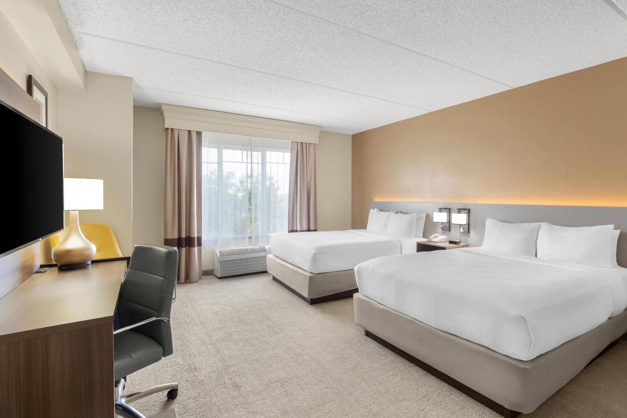 Queen Room Two Queen Beds Disability Access or Non-Smoking
