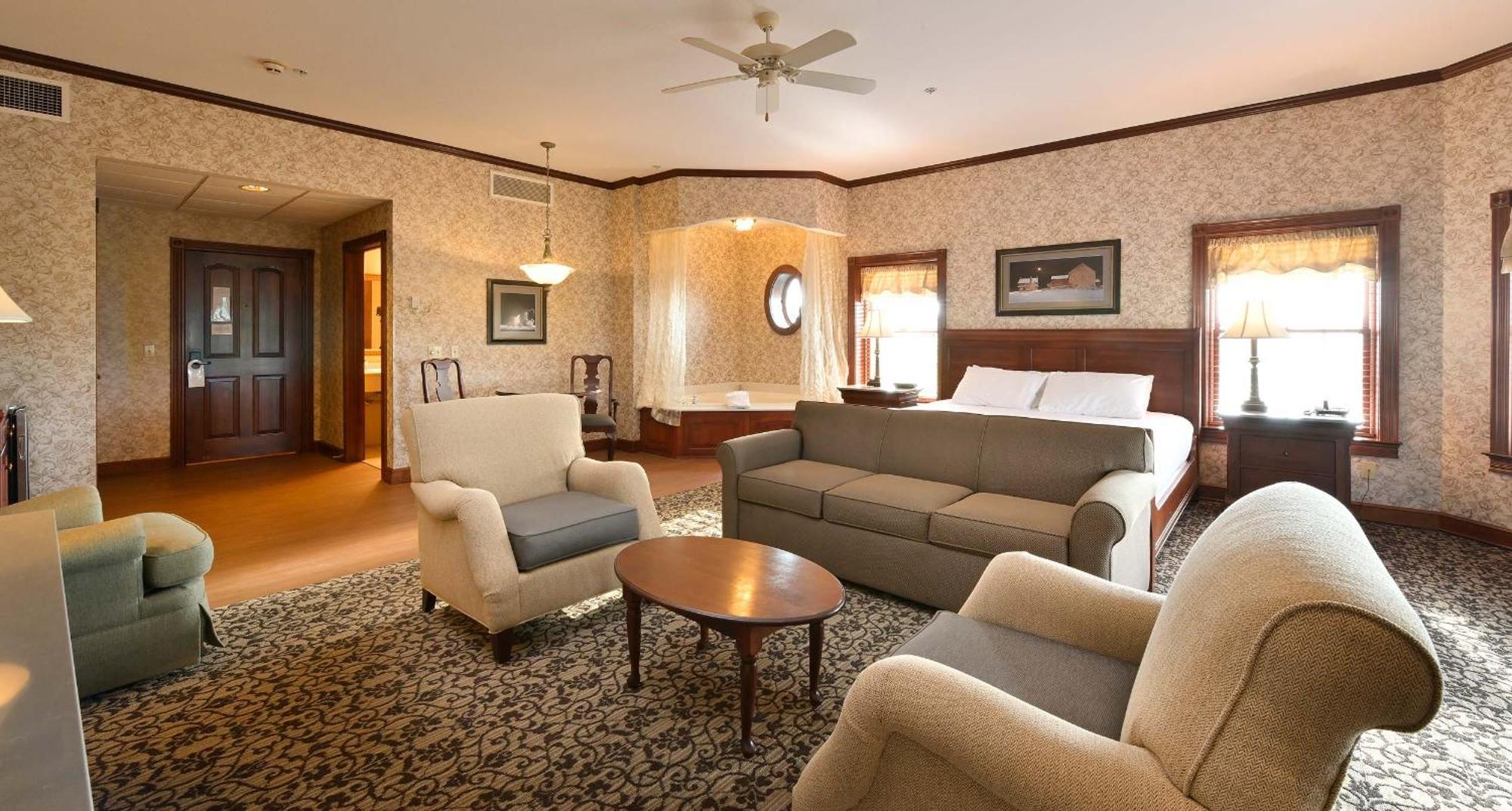 Deluxe King Room