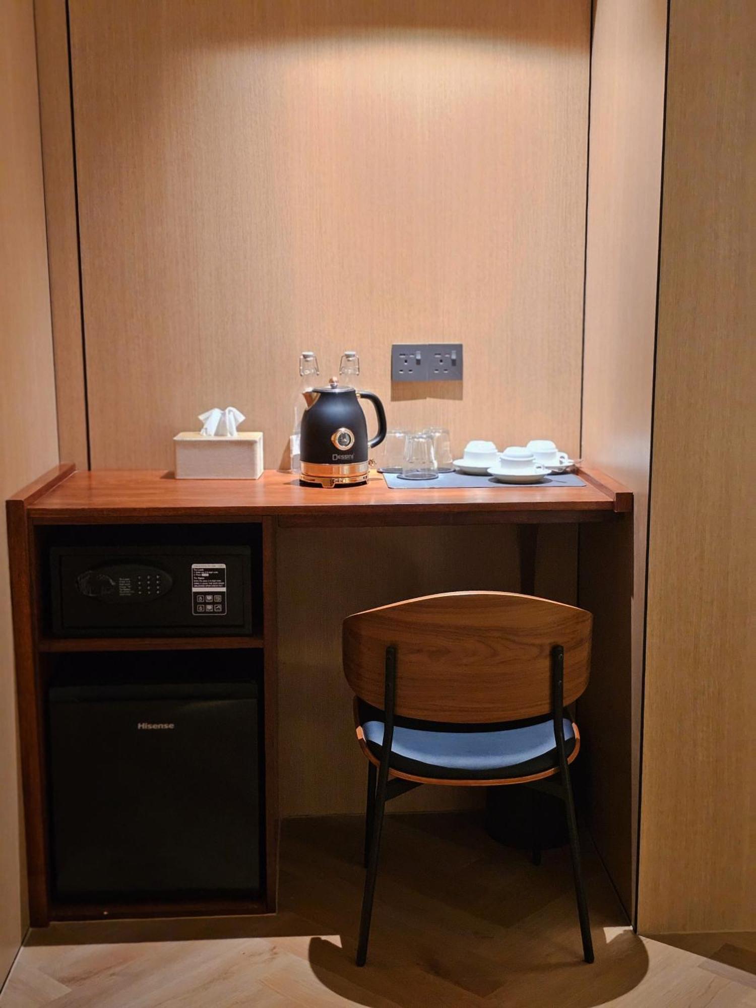 Deluxe King Suite