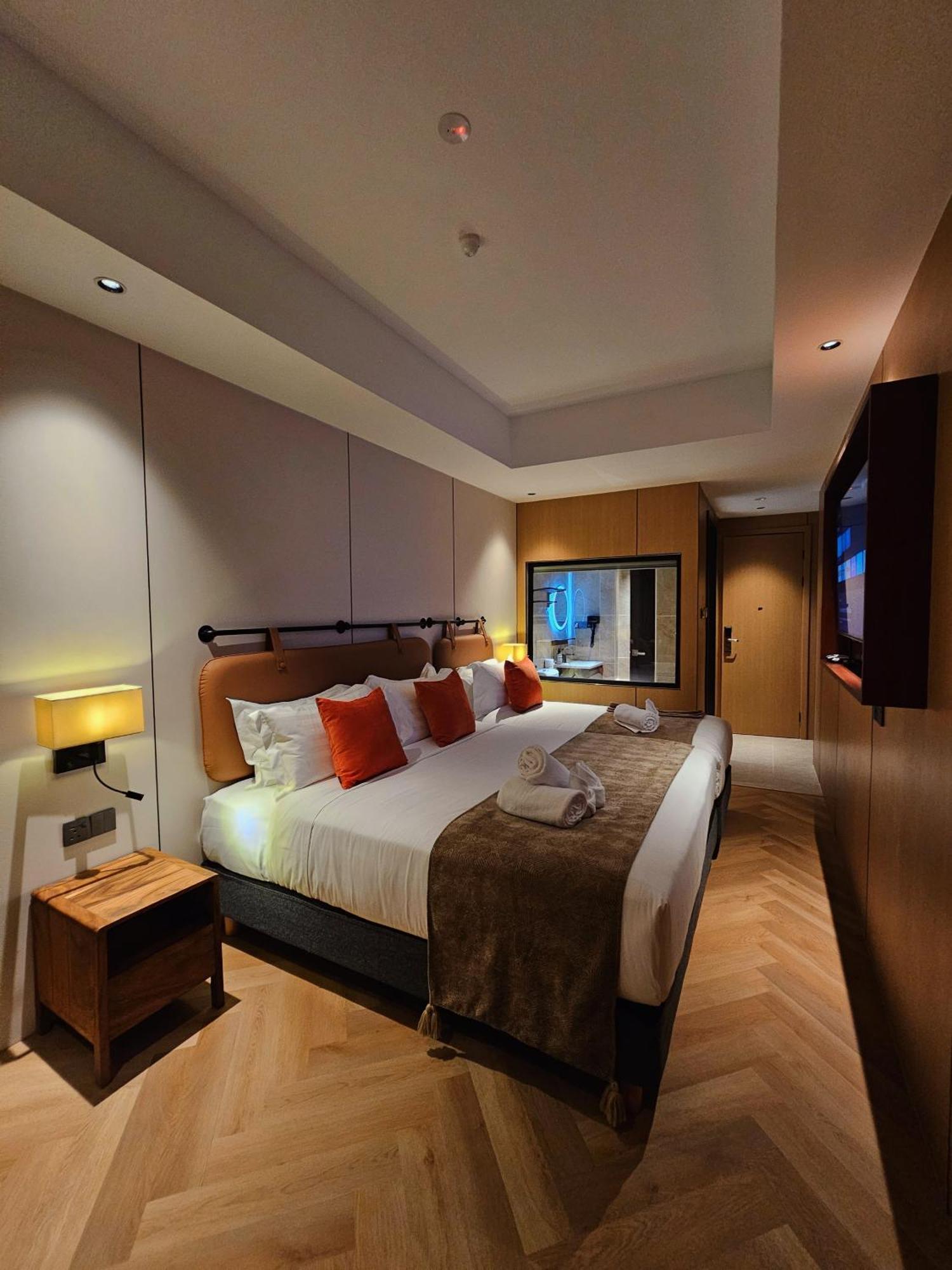 Luxury Triple Room
