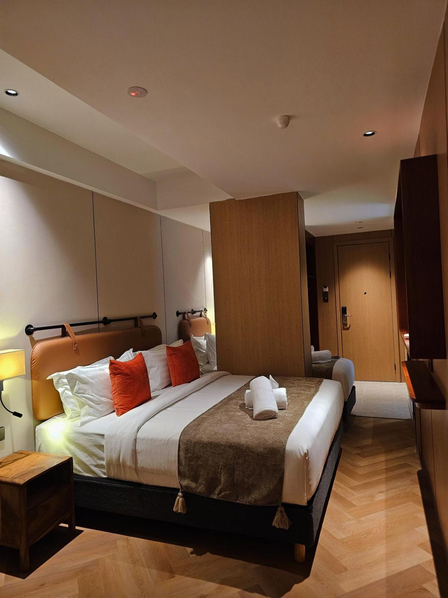 Luxury Triple Room